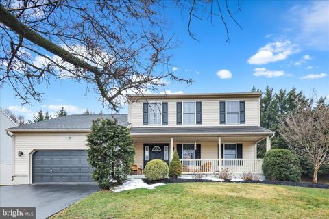 Photo of 4910 Dunham Drive, READING, PA 19606 (MLS # PABK2066028)