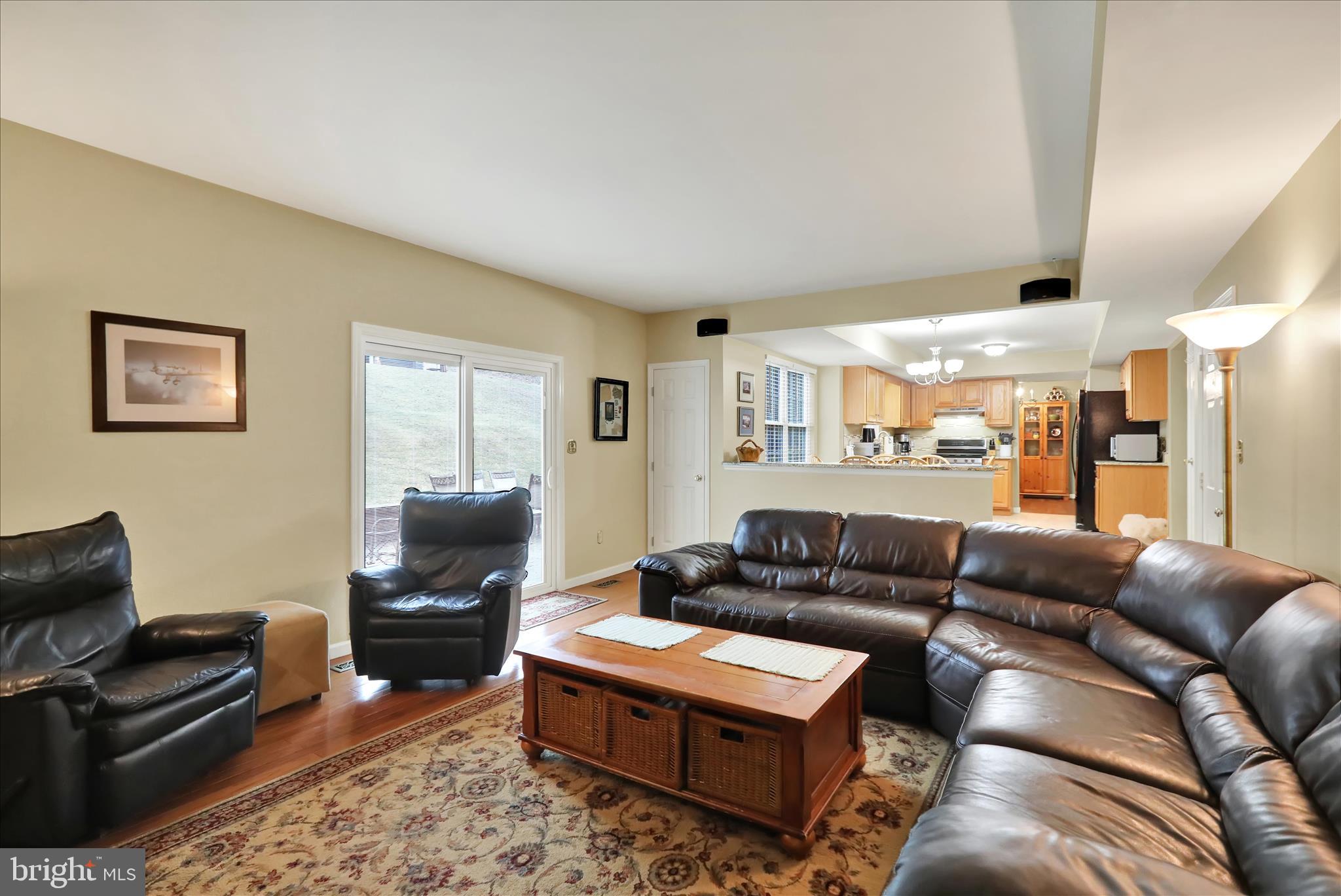 COUNTRY CLUB RUN - Residential