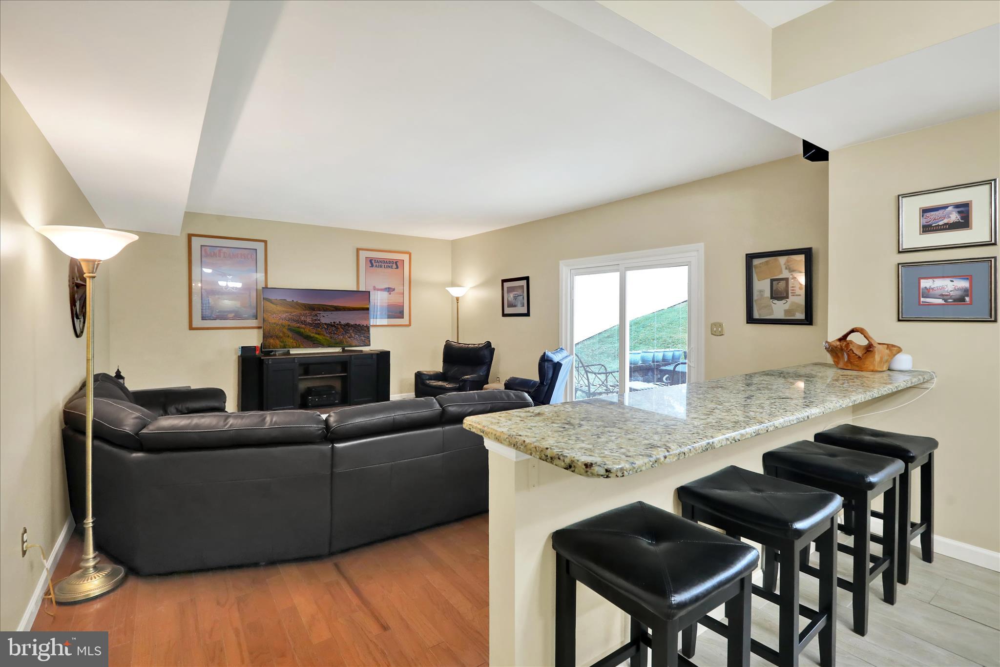 COUNTRY CLUB RUN - Residential