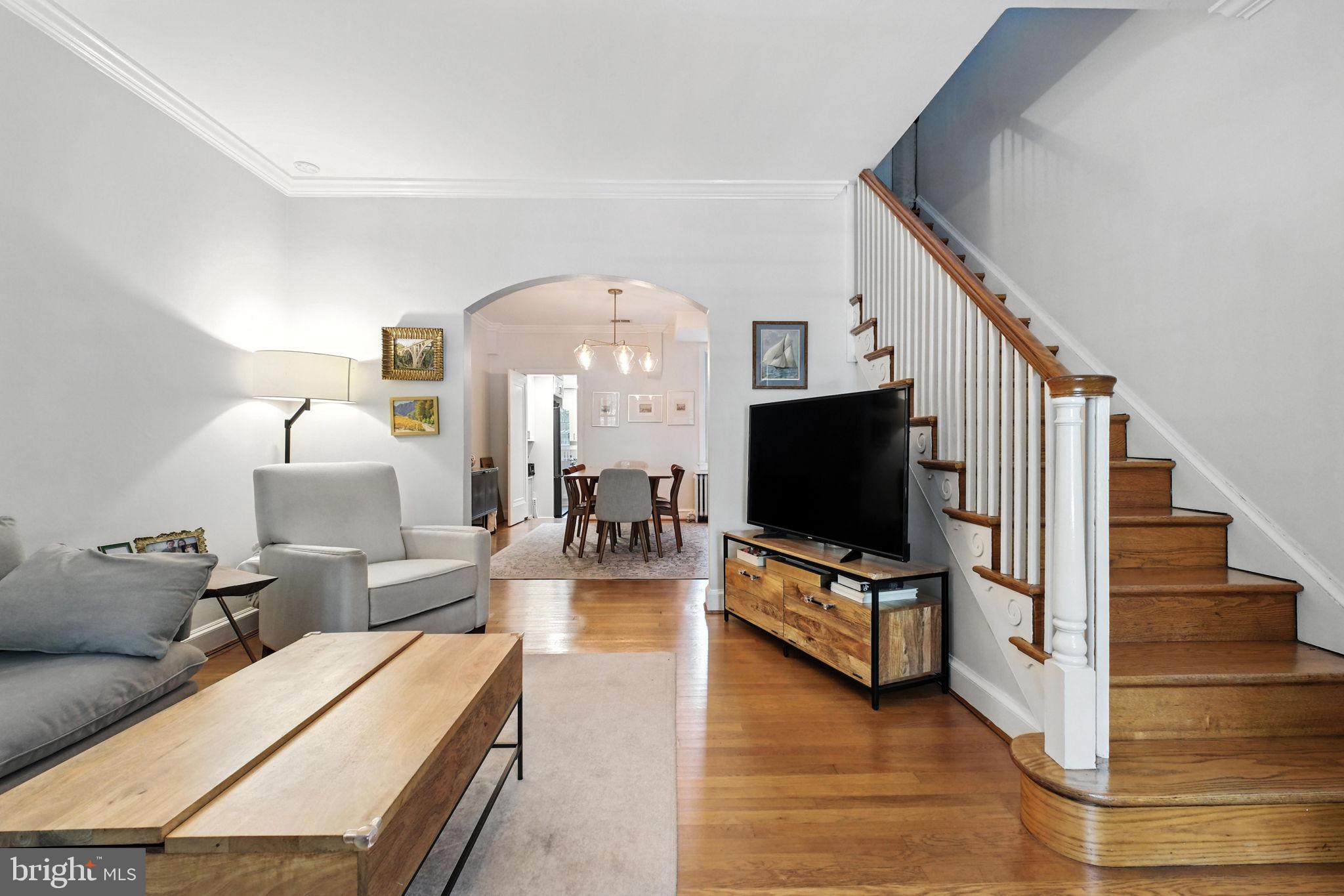 23 6TH STREET NE