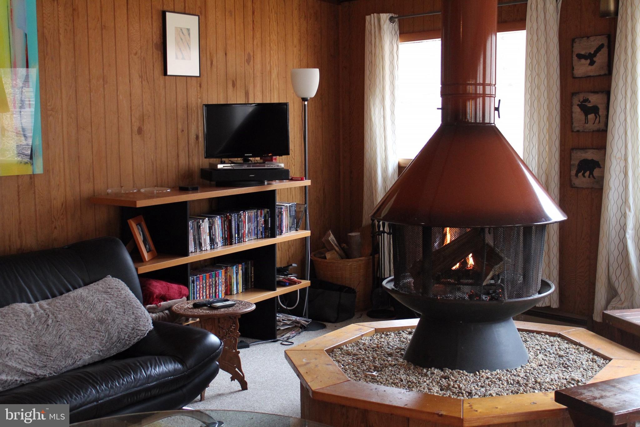 COOLFONT MOUNTAINSIDE - Residential