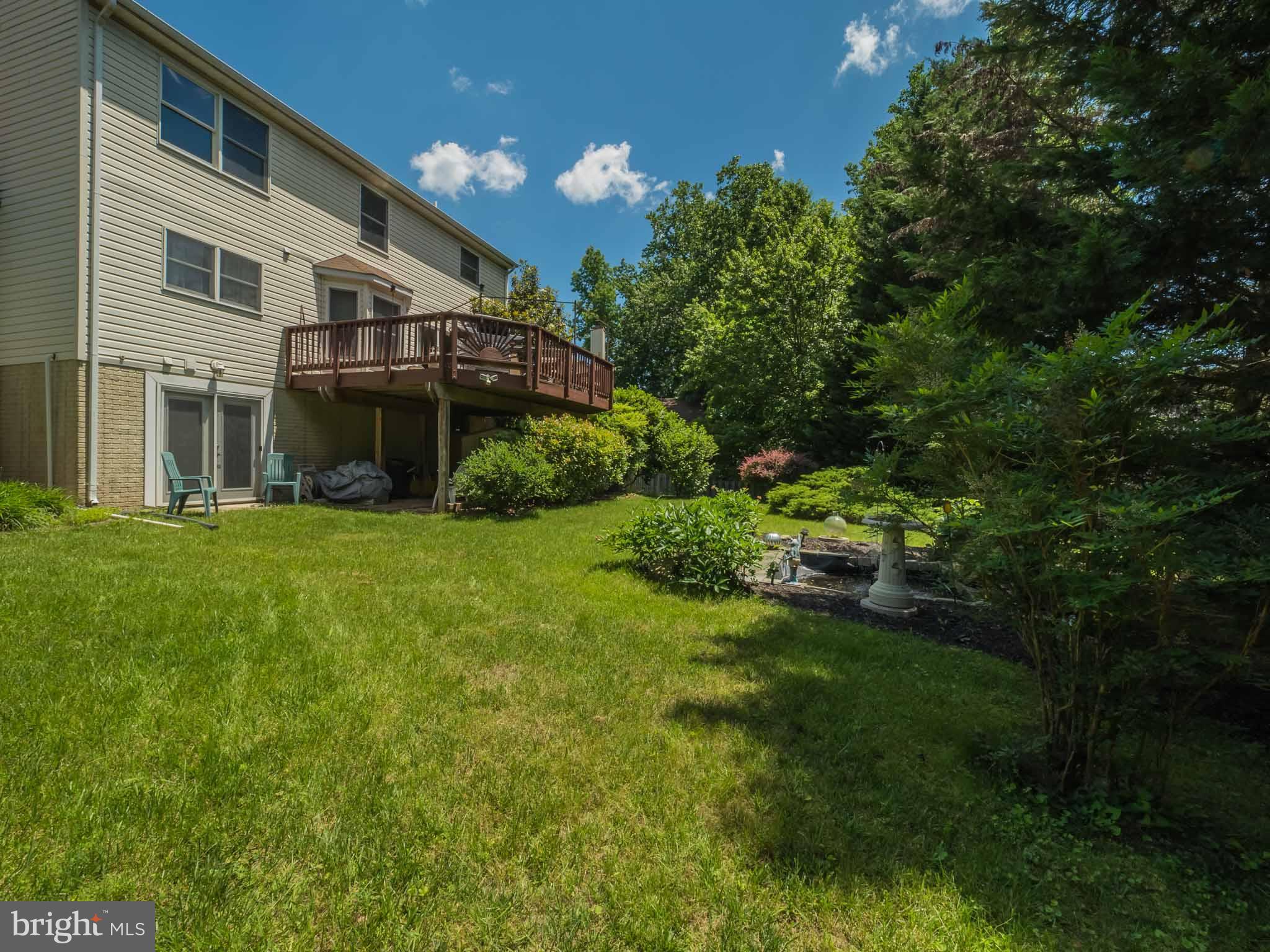 COURTS OF FOUR SEASONS - Residential