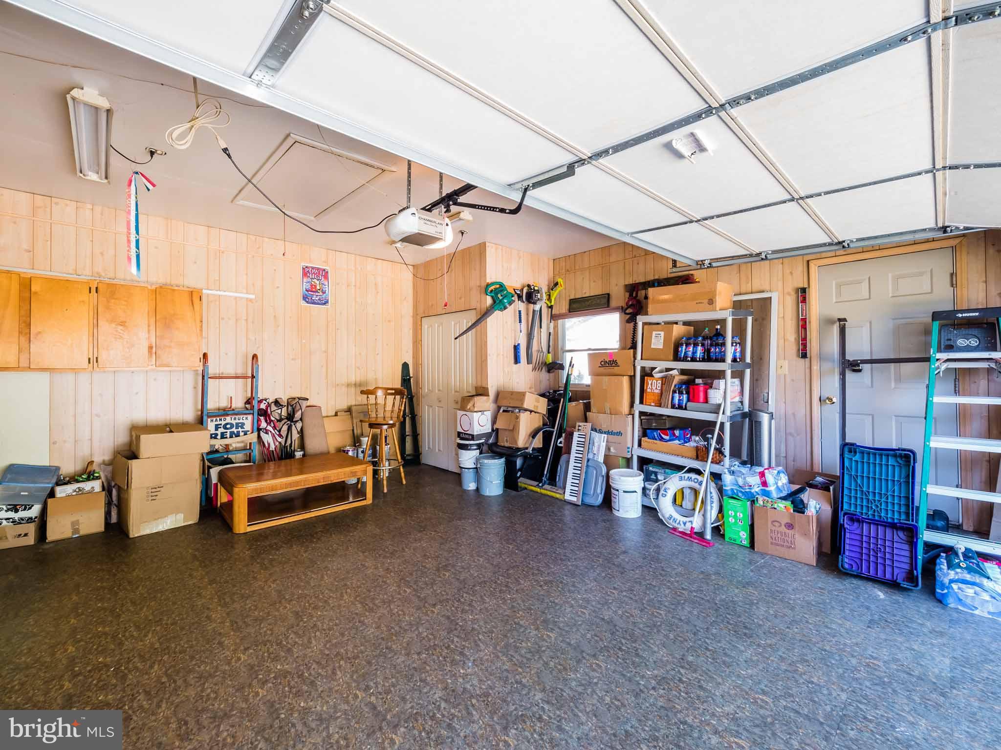 COURTS OF FOUR SEASONS - Residential