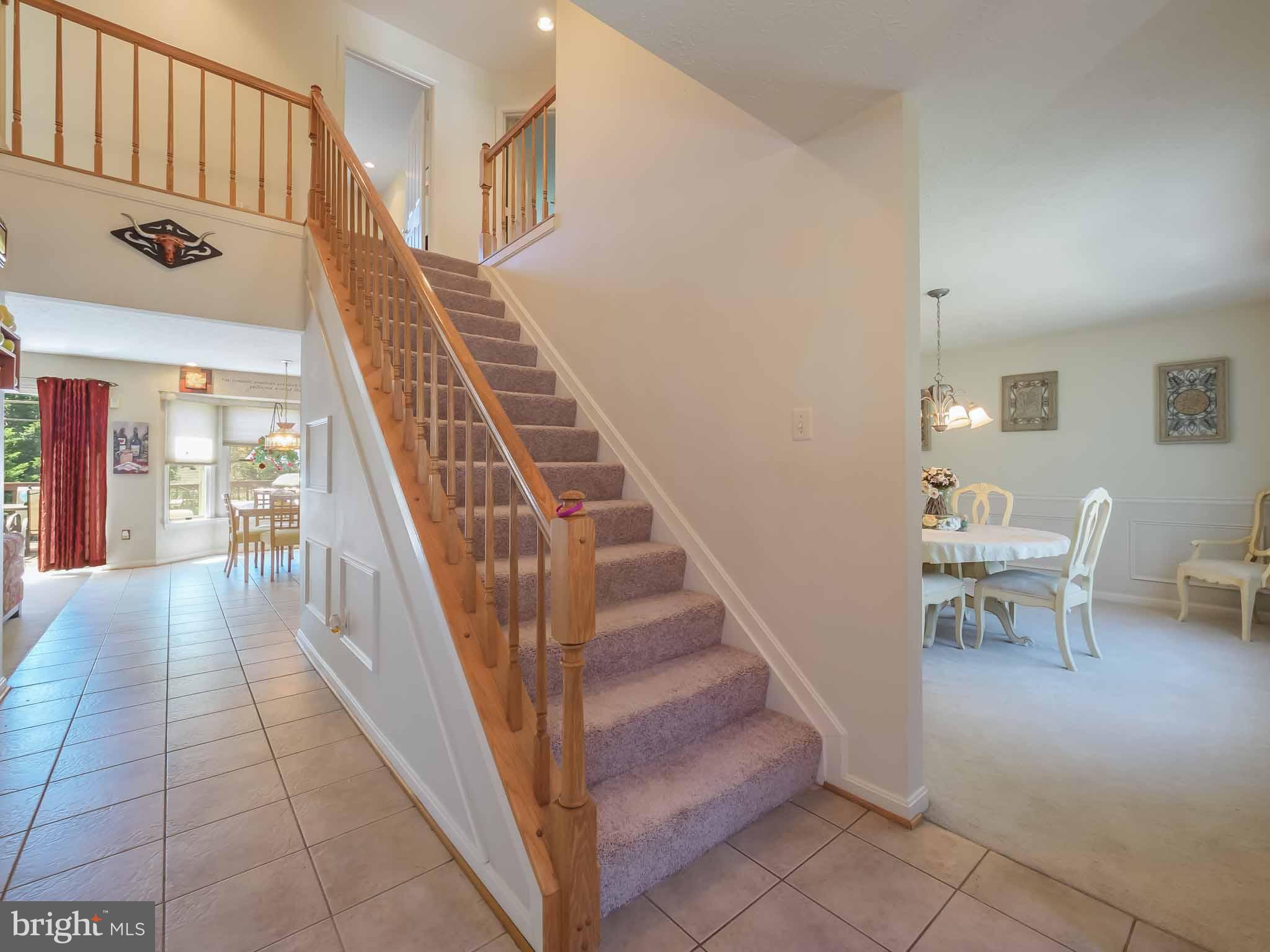 COURTS OF FOUR SEASONS - Residential