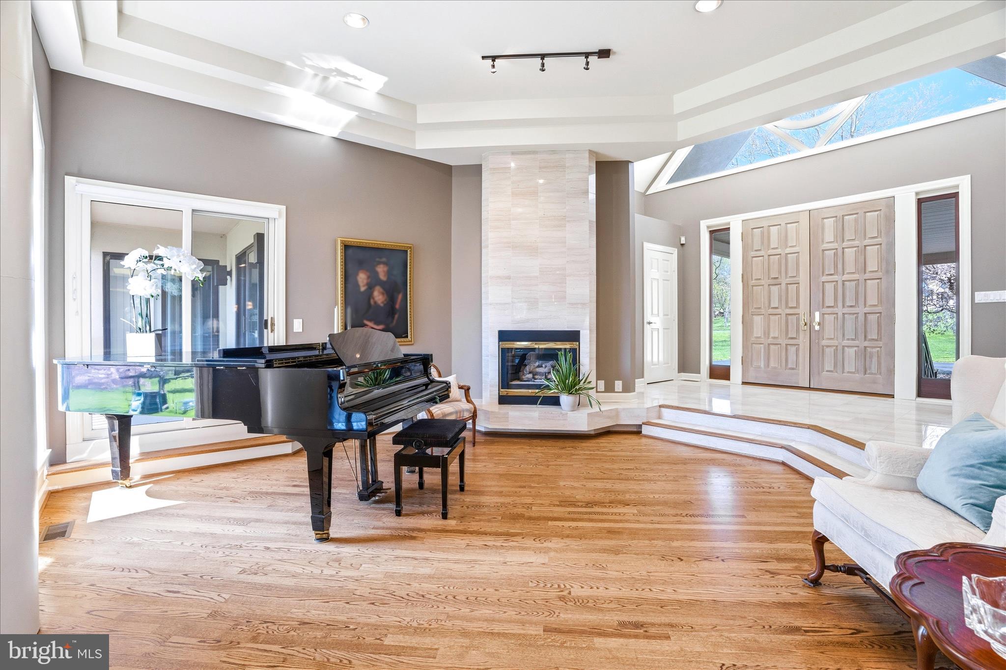 WHITE FLINT SPRINGS - Residential