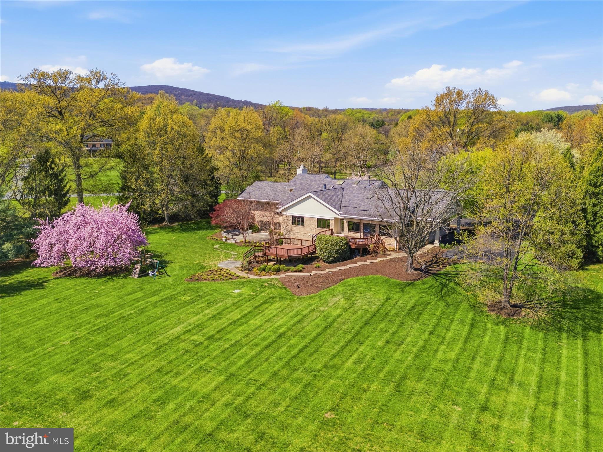 WHITE FLINT SPRINGS - Residential