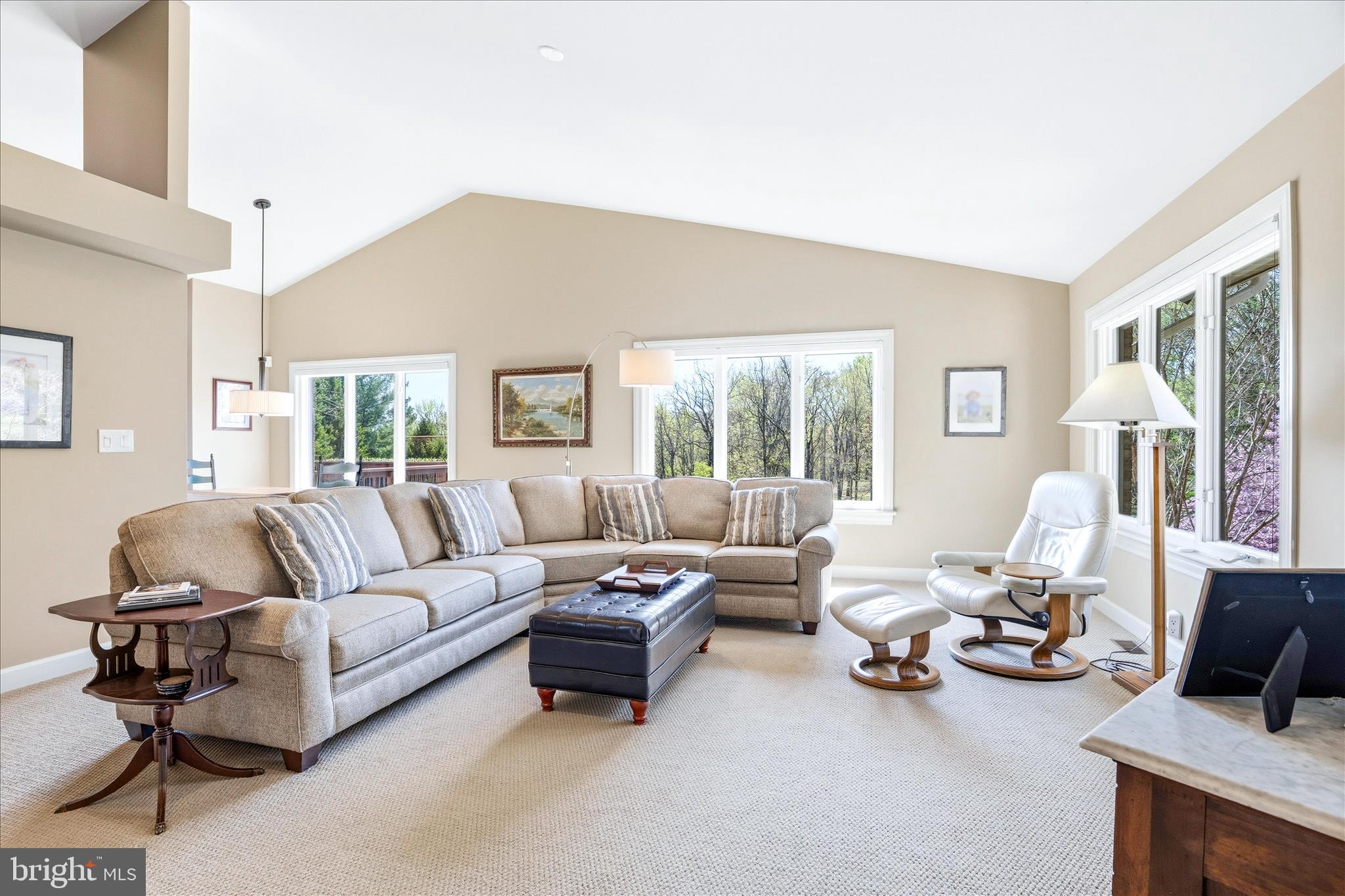 WHITE FLINT SPRINGS - Residential