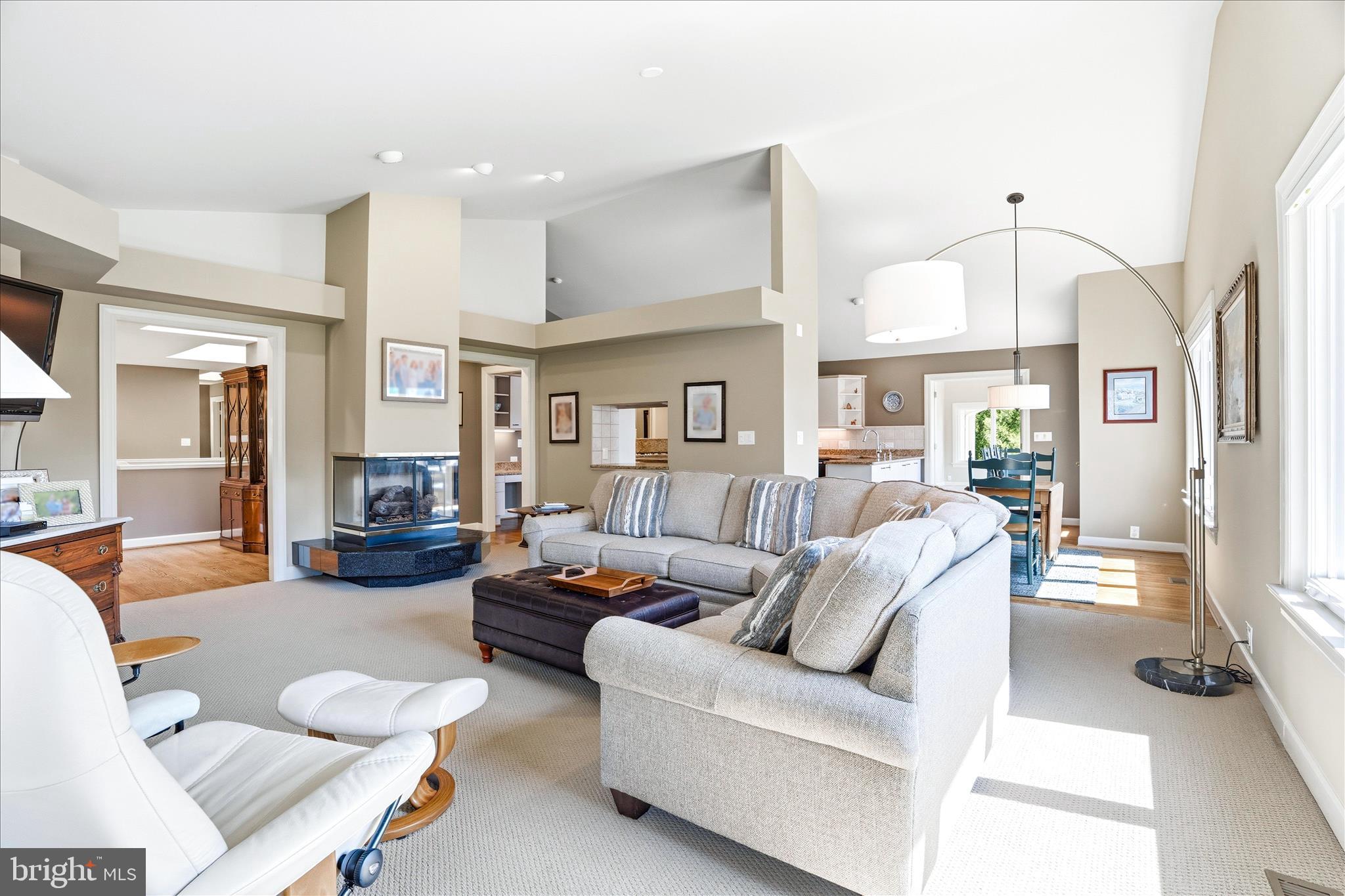 WHITE FLINT SPRINGS - Residential