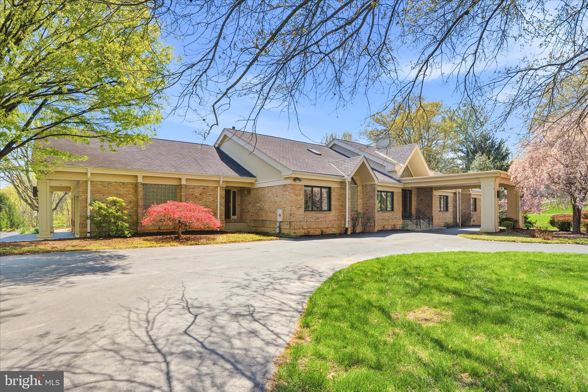 WHITE FLINT SPRINGS - Residential