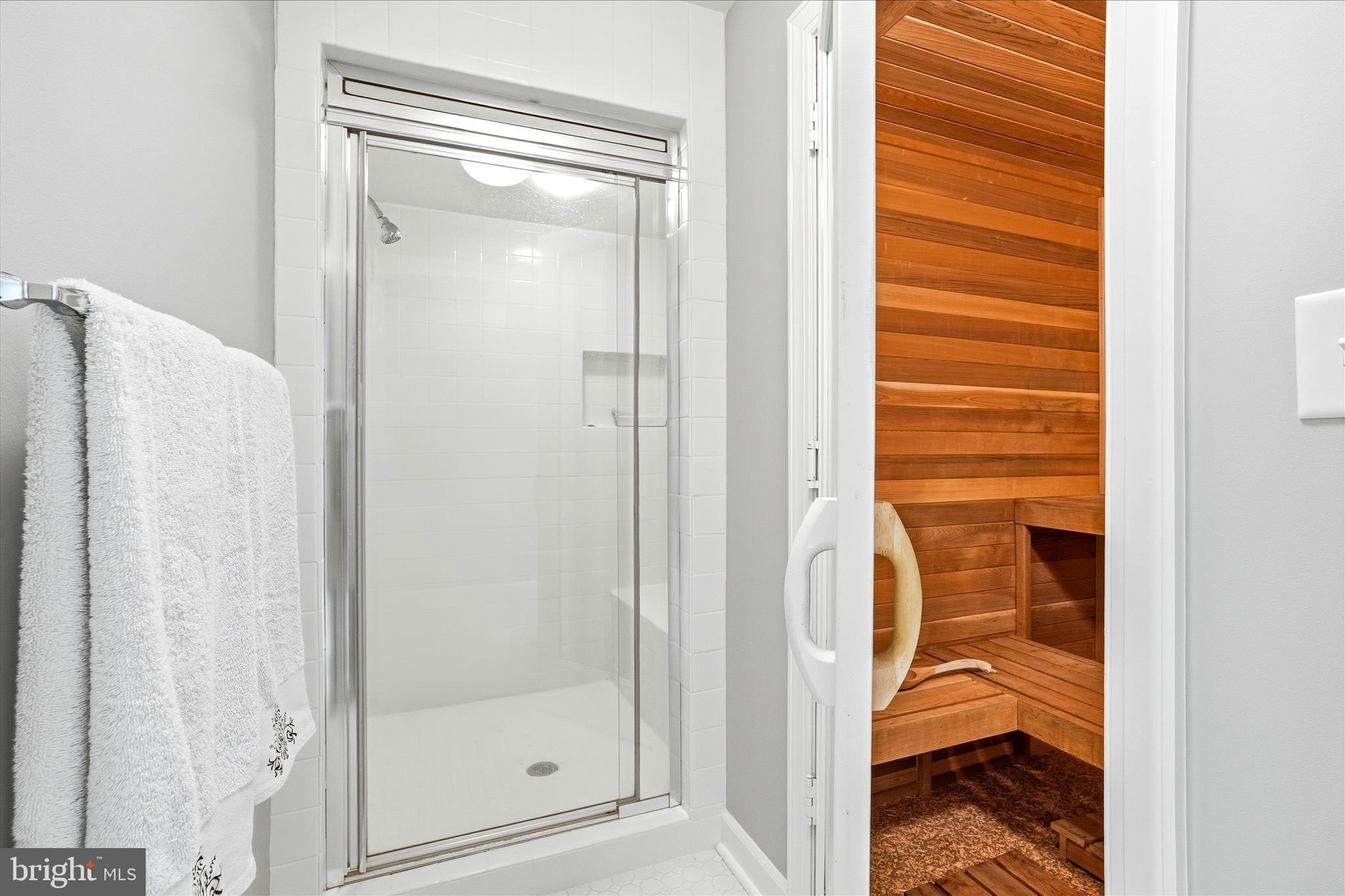 WHITE FLINT SPRINGS - Residential