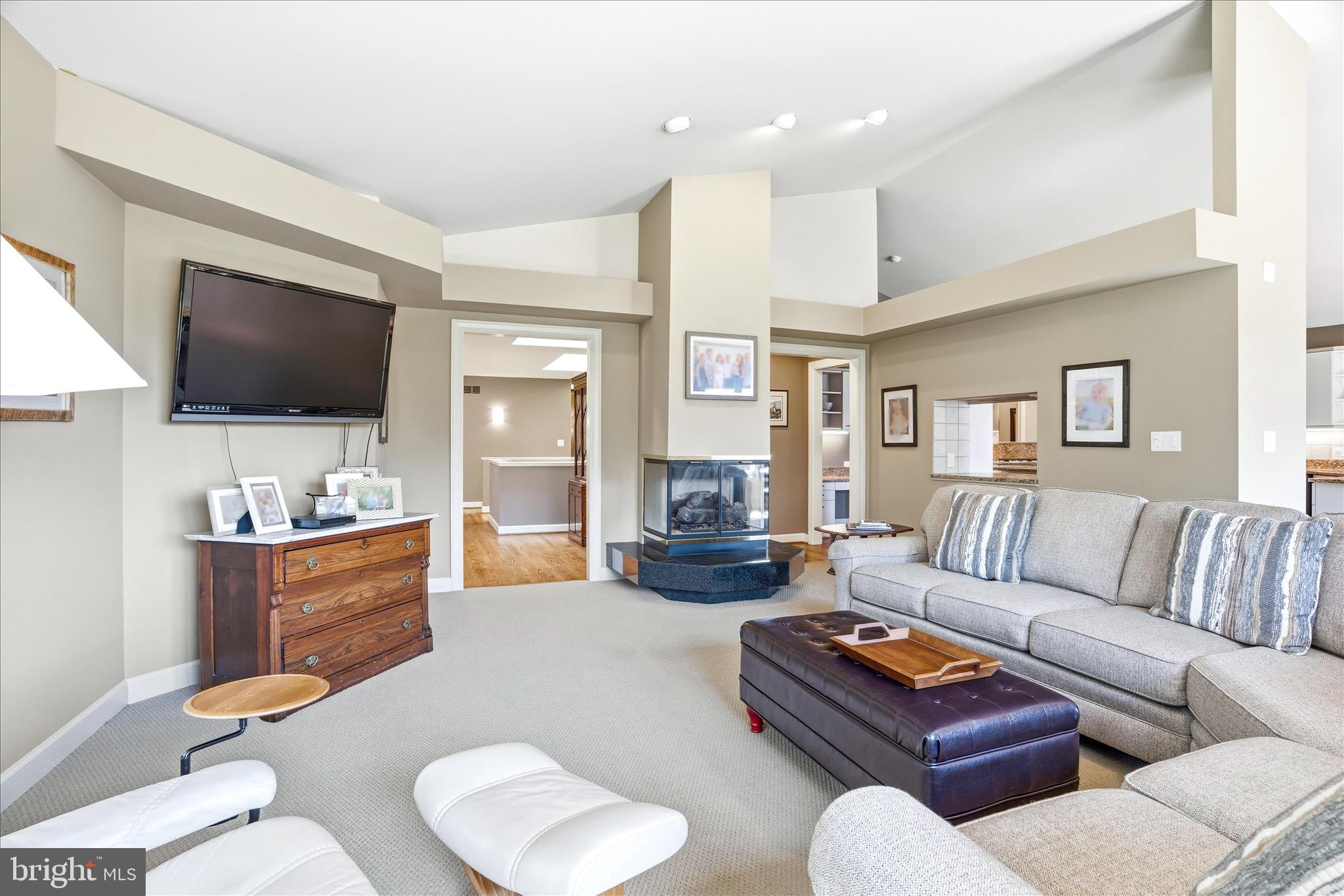 WHITE FLINT SPRINGS - Residential