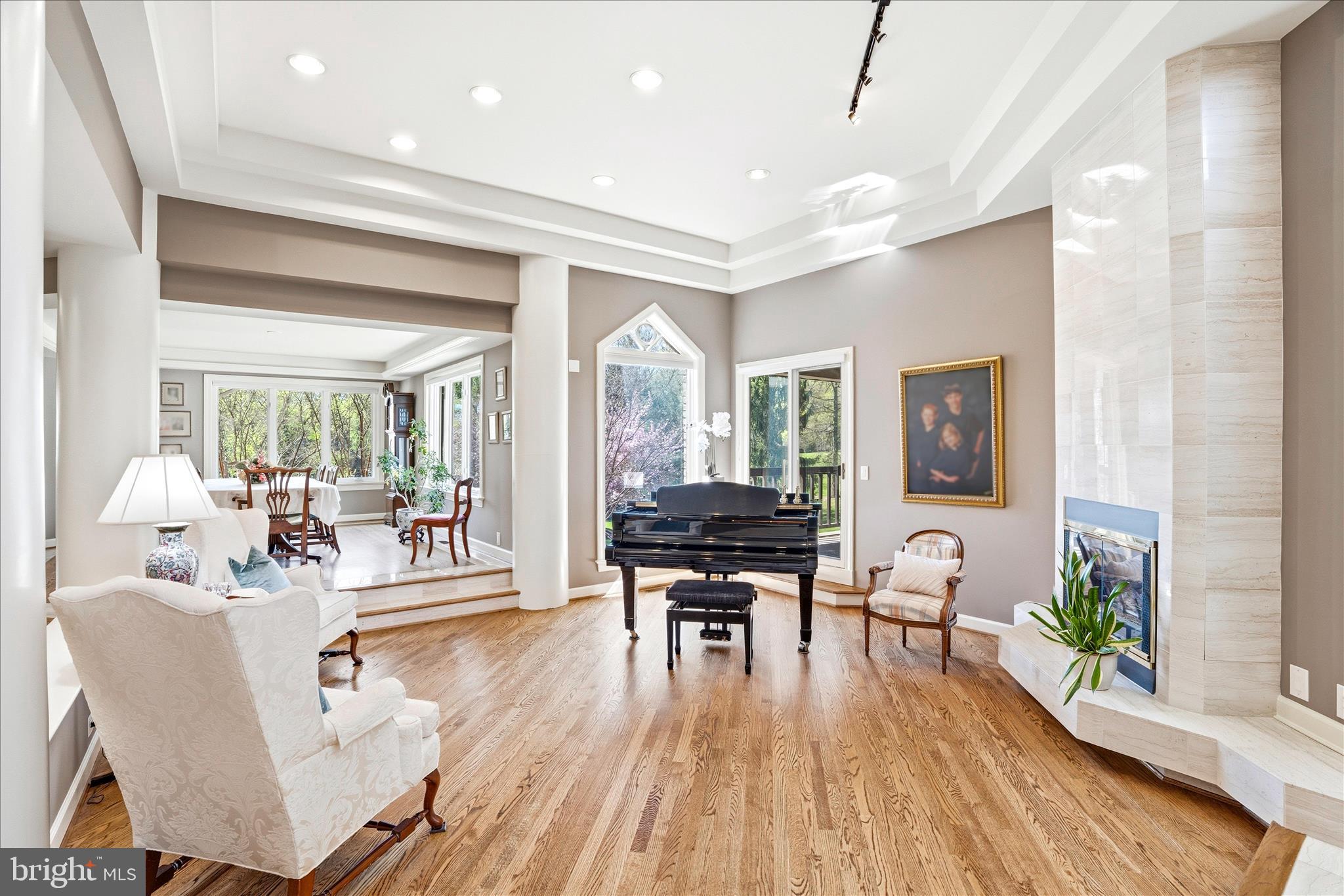 WHITE FLINT SPRINGS - Residential