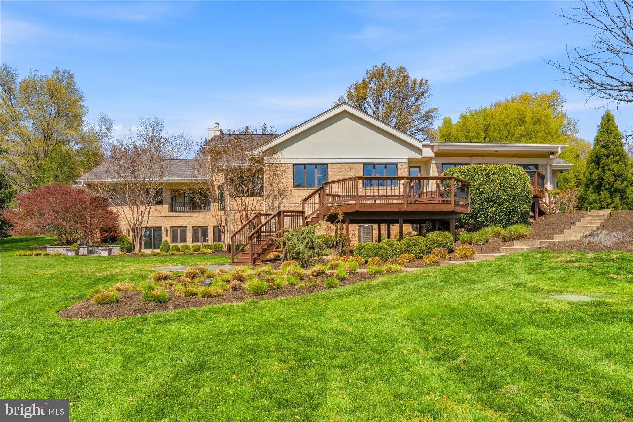 WHITE FLINT SPRINGS - Residential