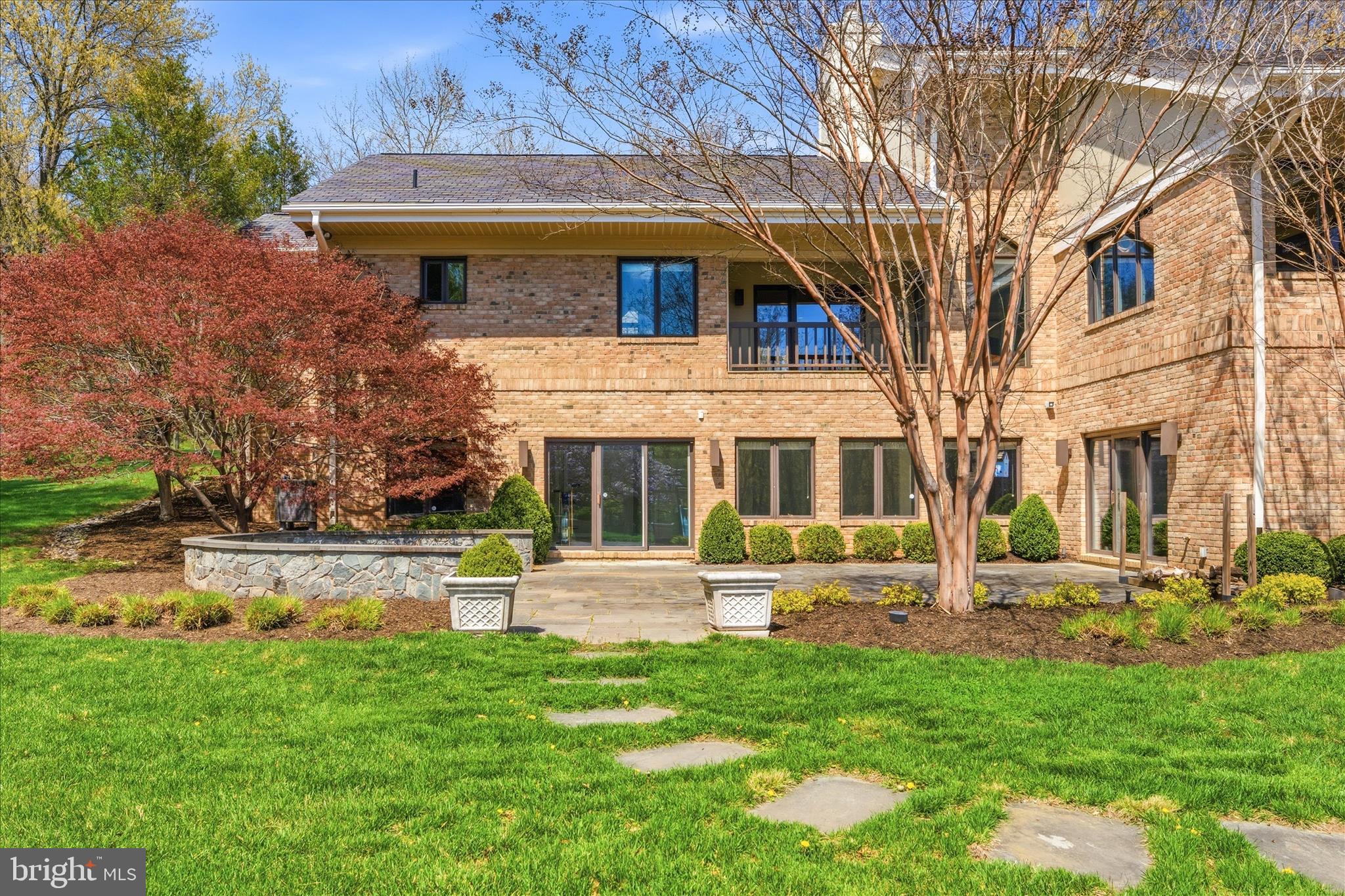 WHITE FLINT SPRINGS - Residential