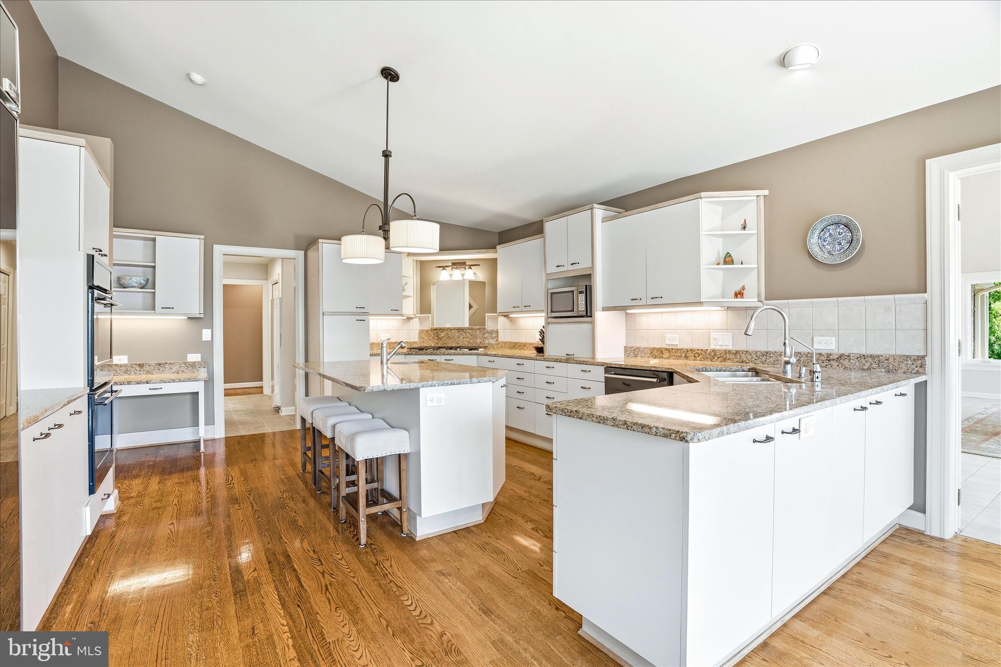 WHITE FLINT SPRINGS - Residential