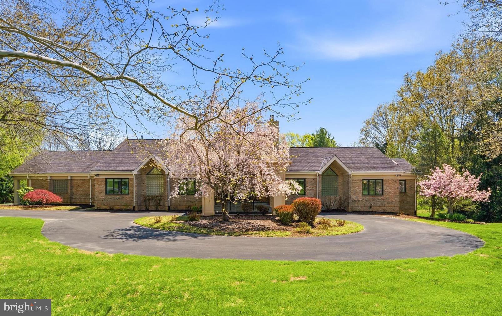 WHITE FLINT SPRINGS - Residential