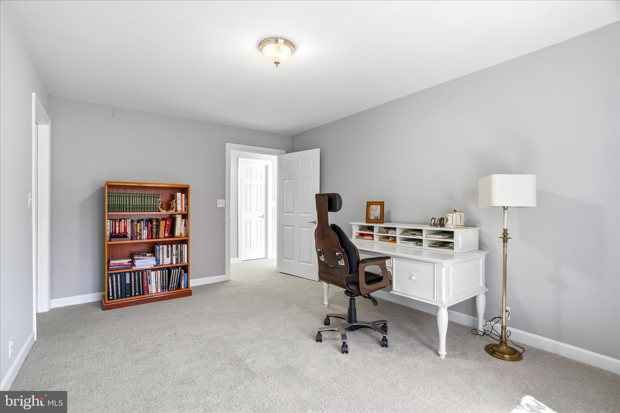 WHITE FLINT SPRINGS - Residential