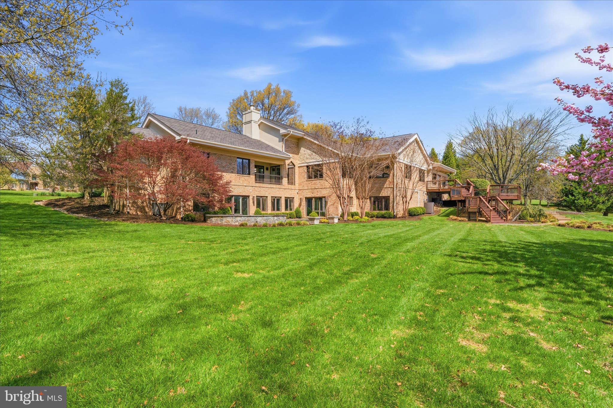 WHITE FLINT SPRINGS - Residential