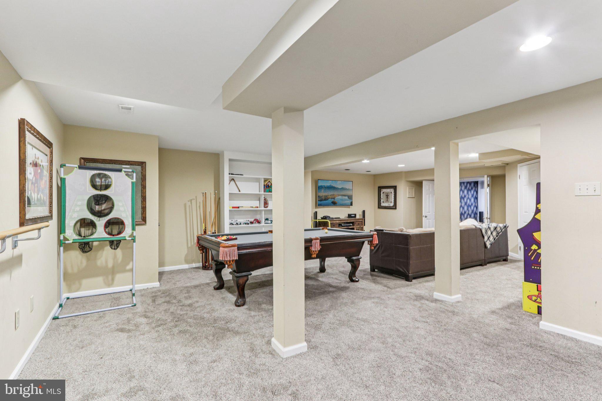 DUBLIN HUNT II - Residential