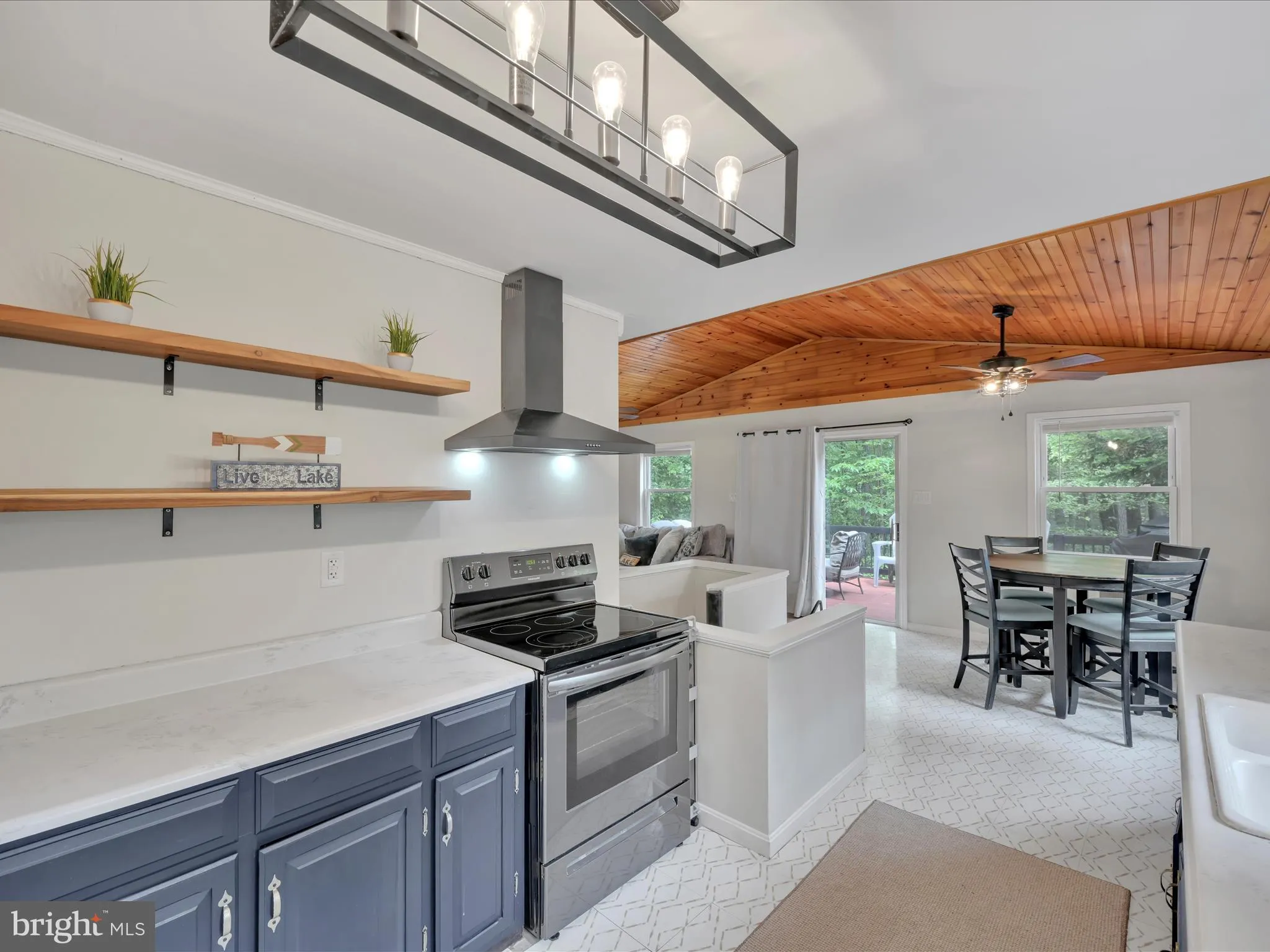 Auburn, Pennsylvania 17922, United States, 3 Bedrooms Bedrooms, ,1 BathroomBathrooms,Residential,Active,147325