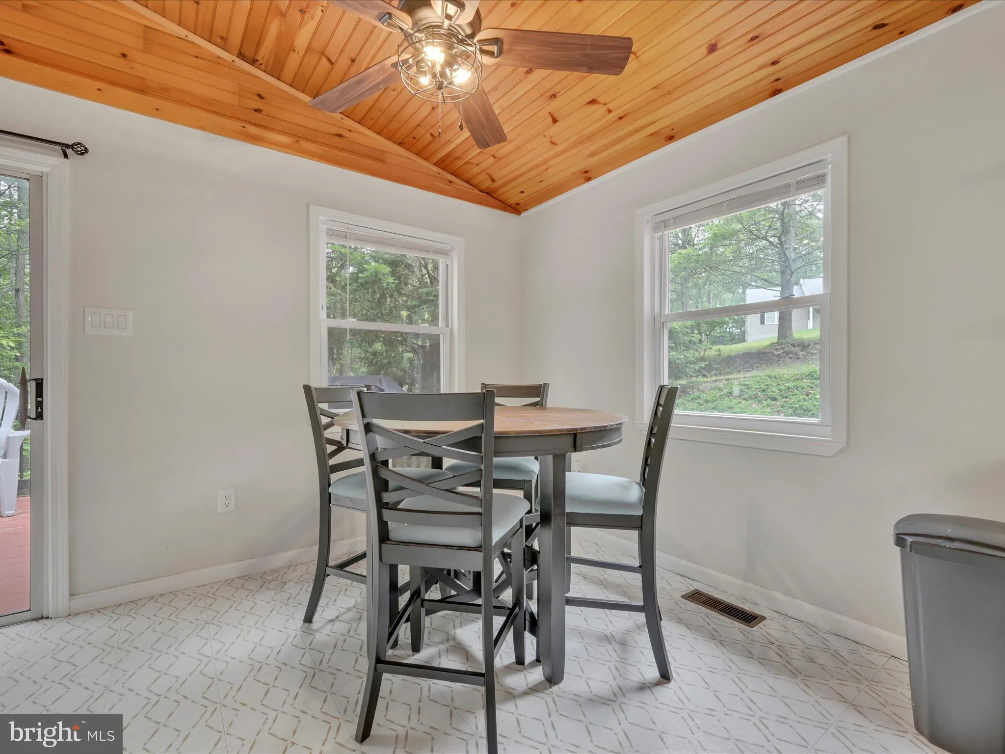 Auburn, Pennsylvania 17922, United States, 3 Bedrooms Bedrooms, ,1 BathroomBathrooms,Residential,Active,147325