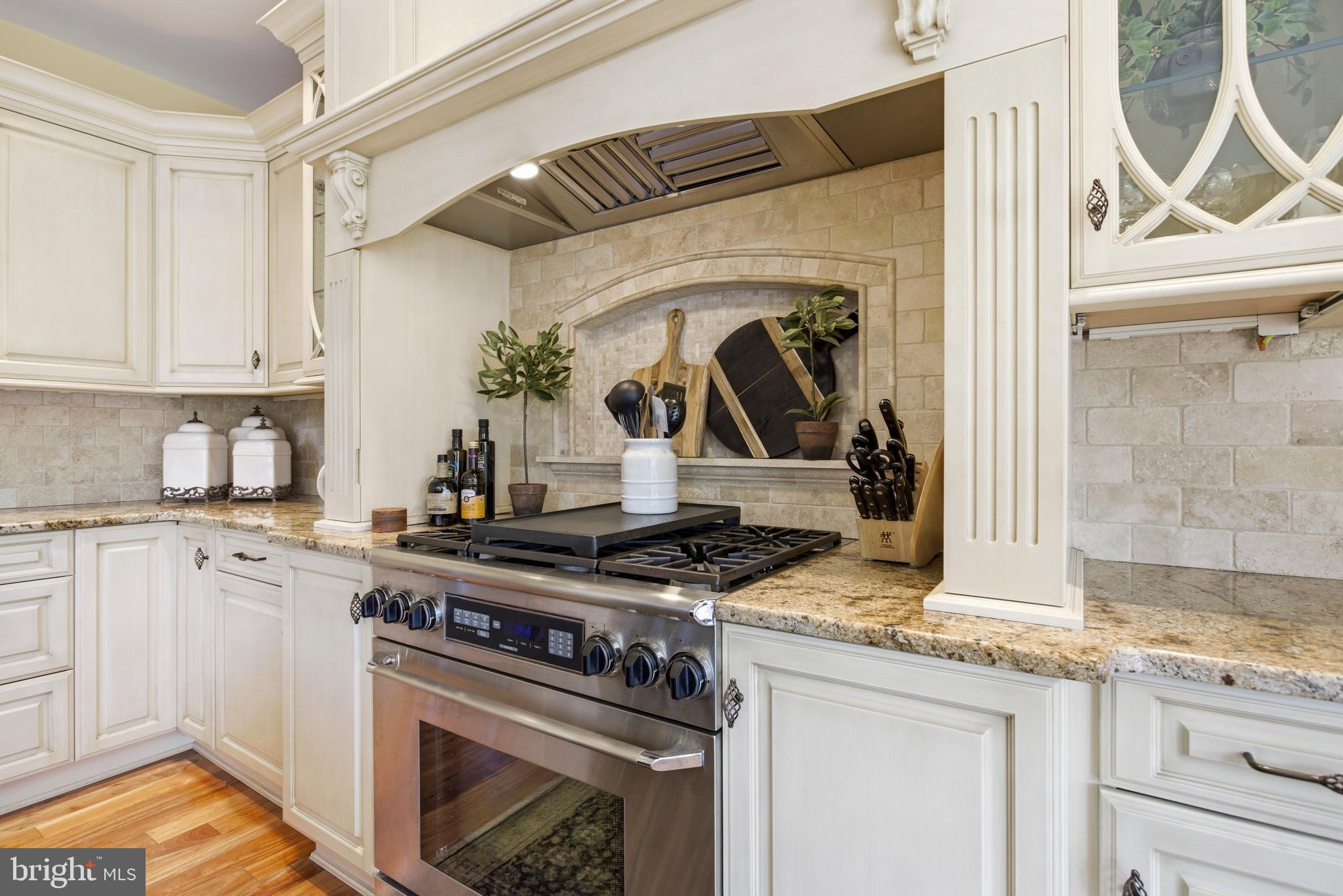 ROCHFORD ESTATES - Residential
