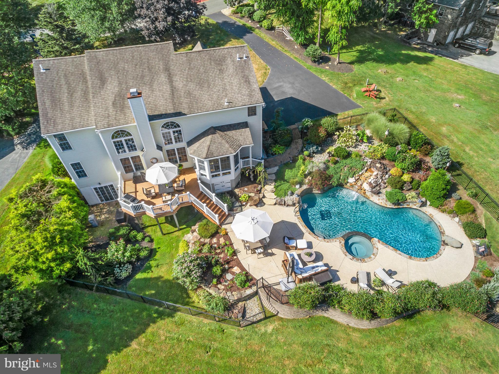 ROCHFORD ESTATES - Residential