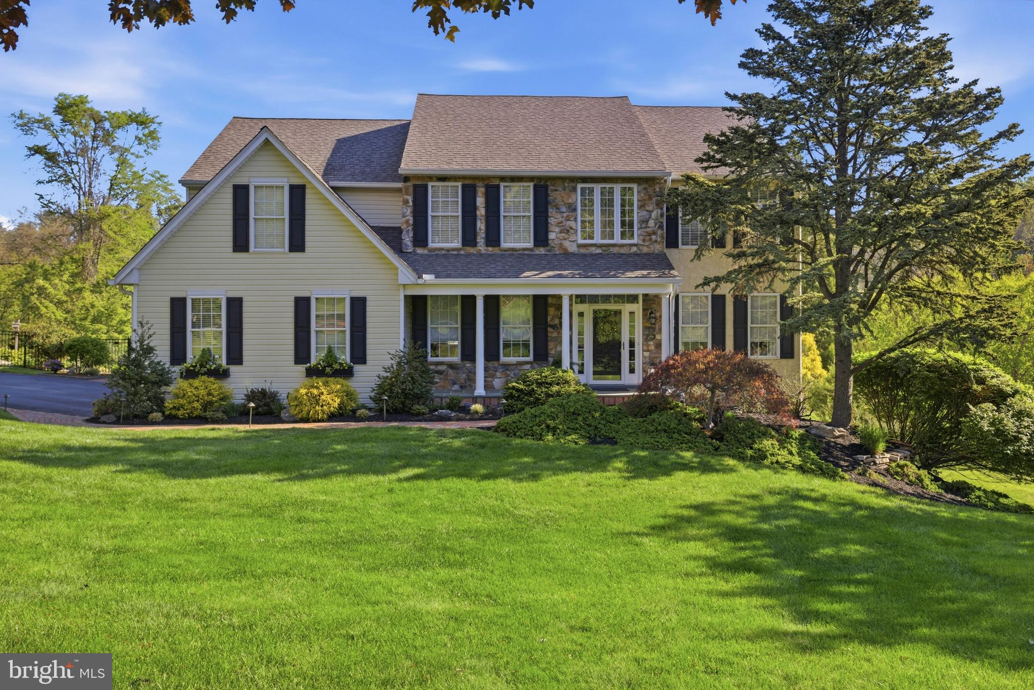 ROCHFORD ESTATES - Residential