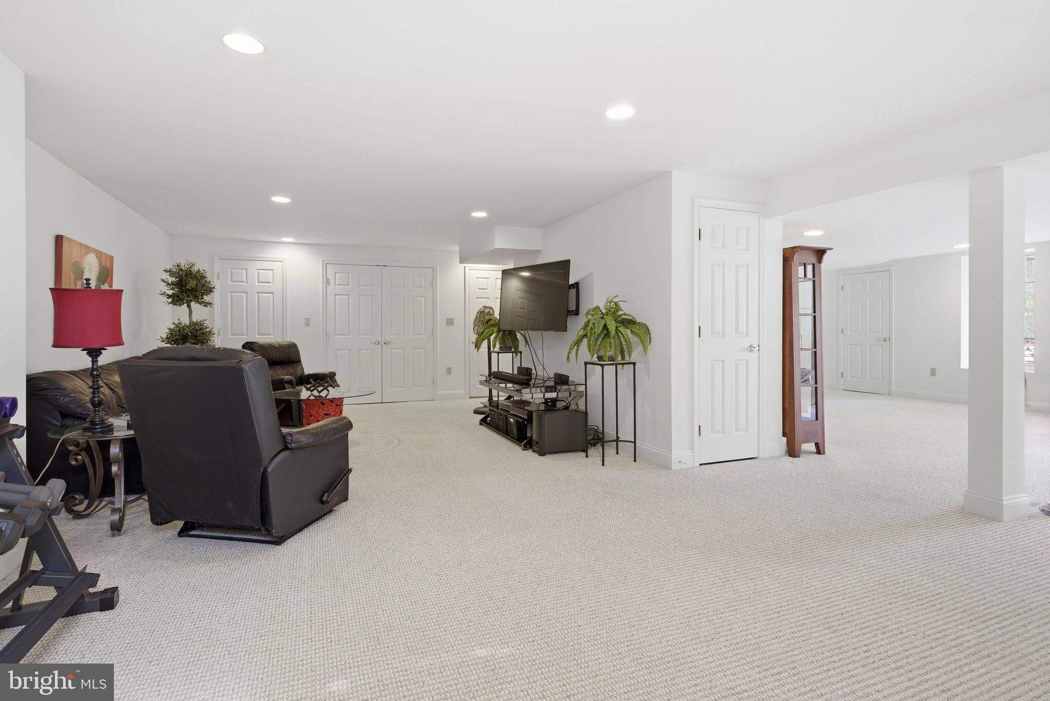 ROCHFORD ESTATES - Residential
