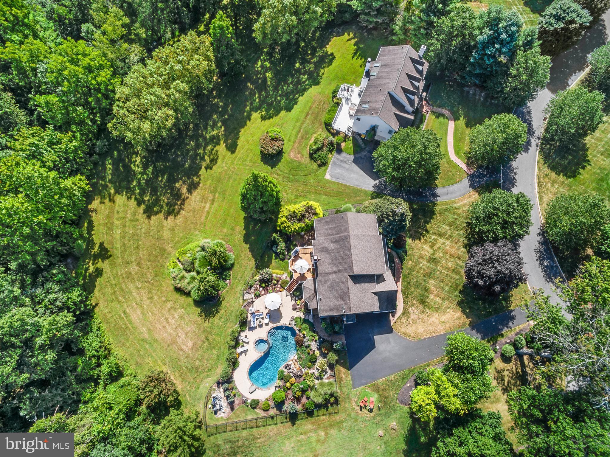 ROCHFORD ESTATES - Residential