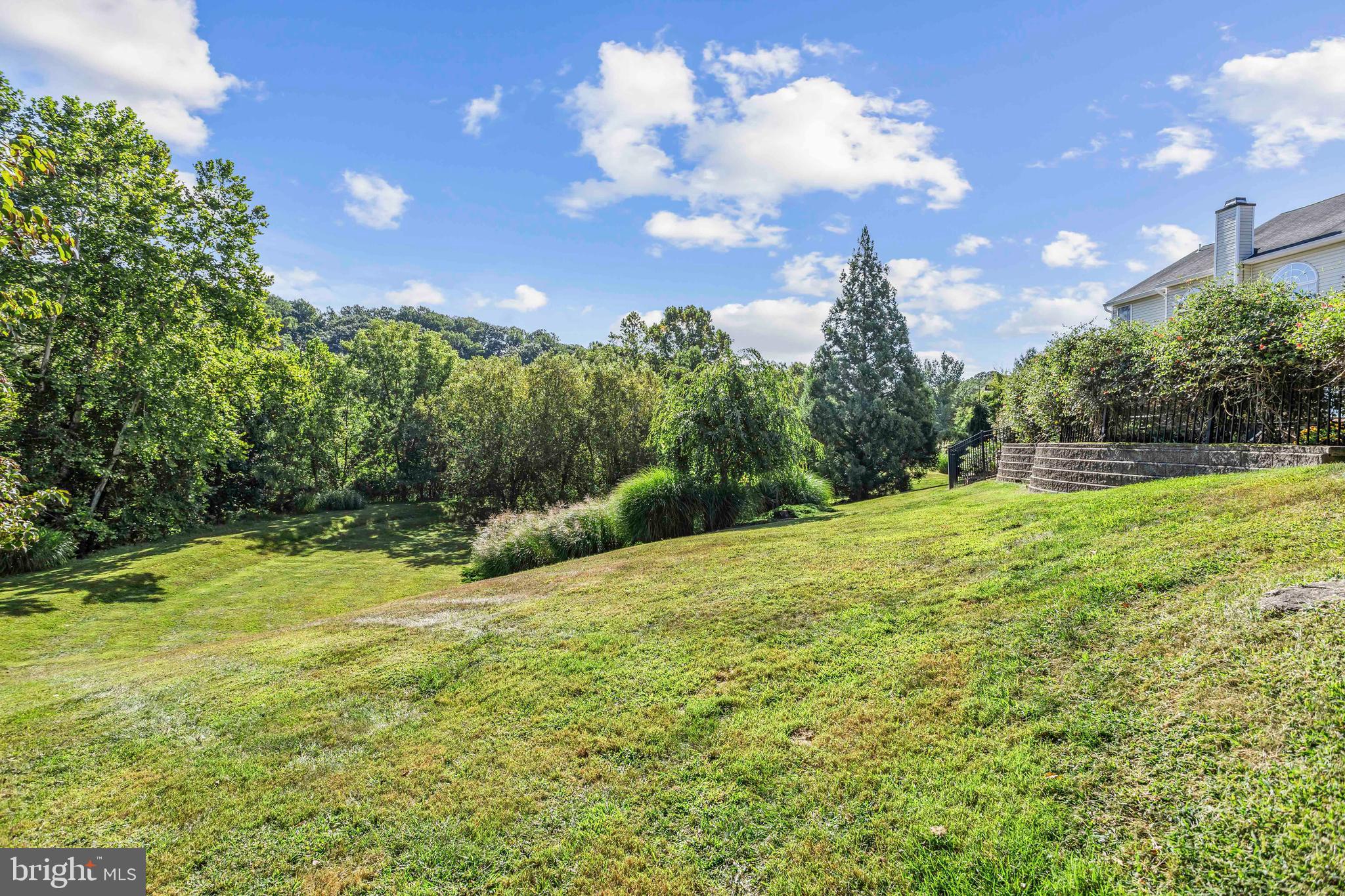 ROCHFORD ESTATES - Residential