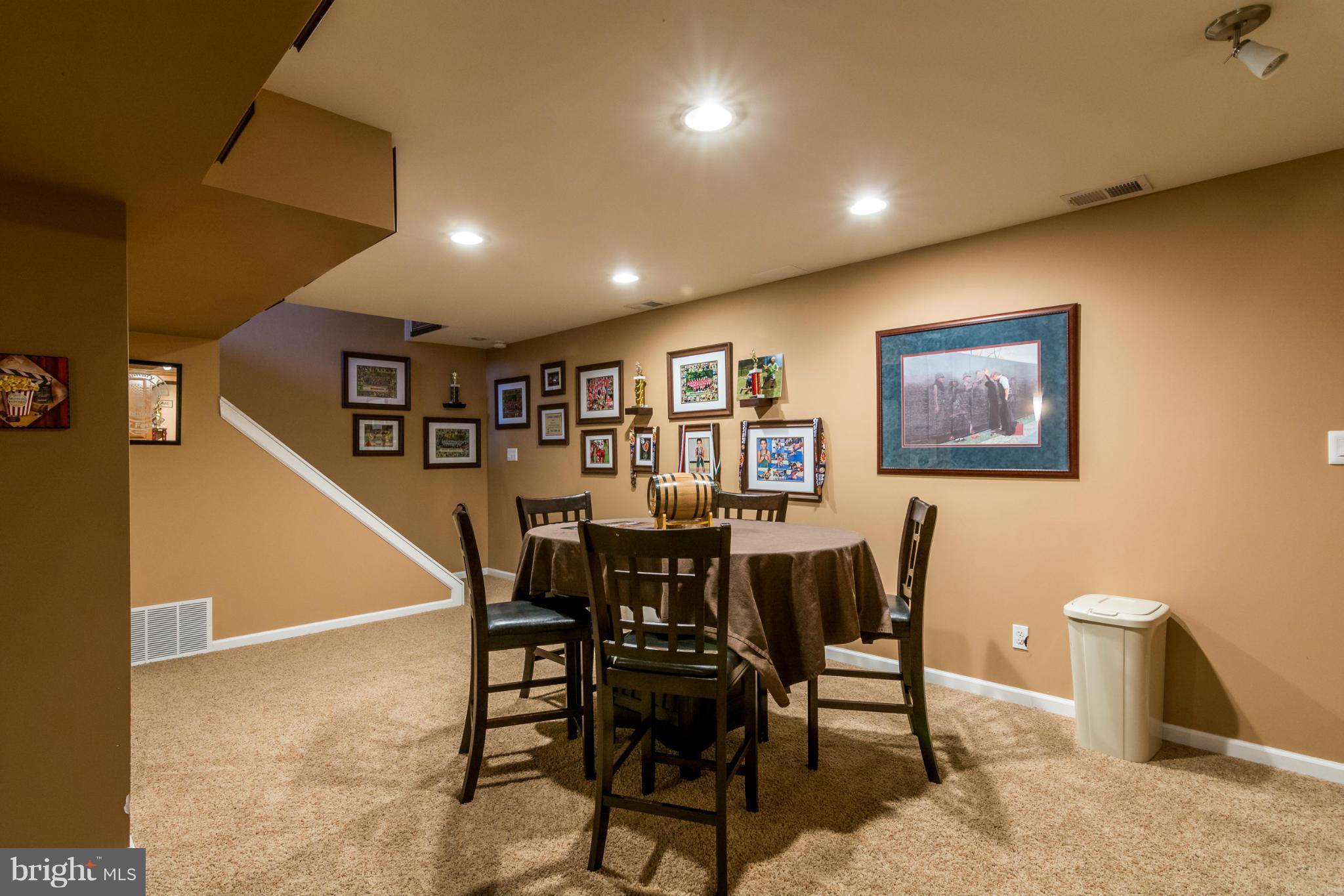 ARUNDEL GARDENS - Residential