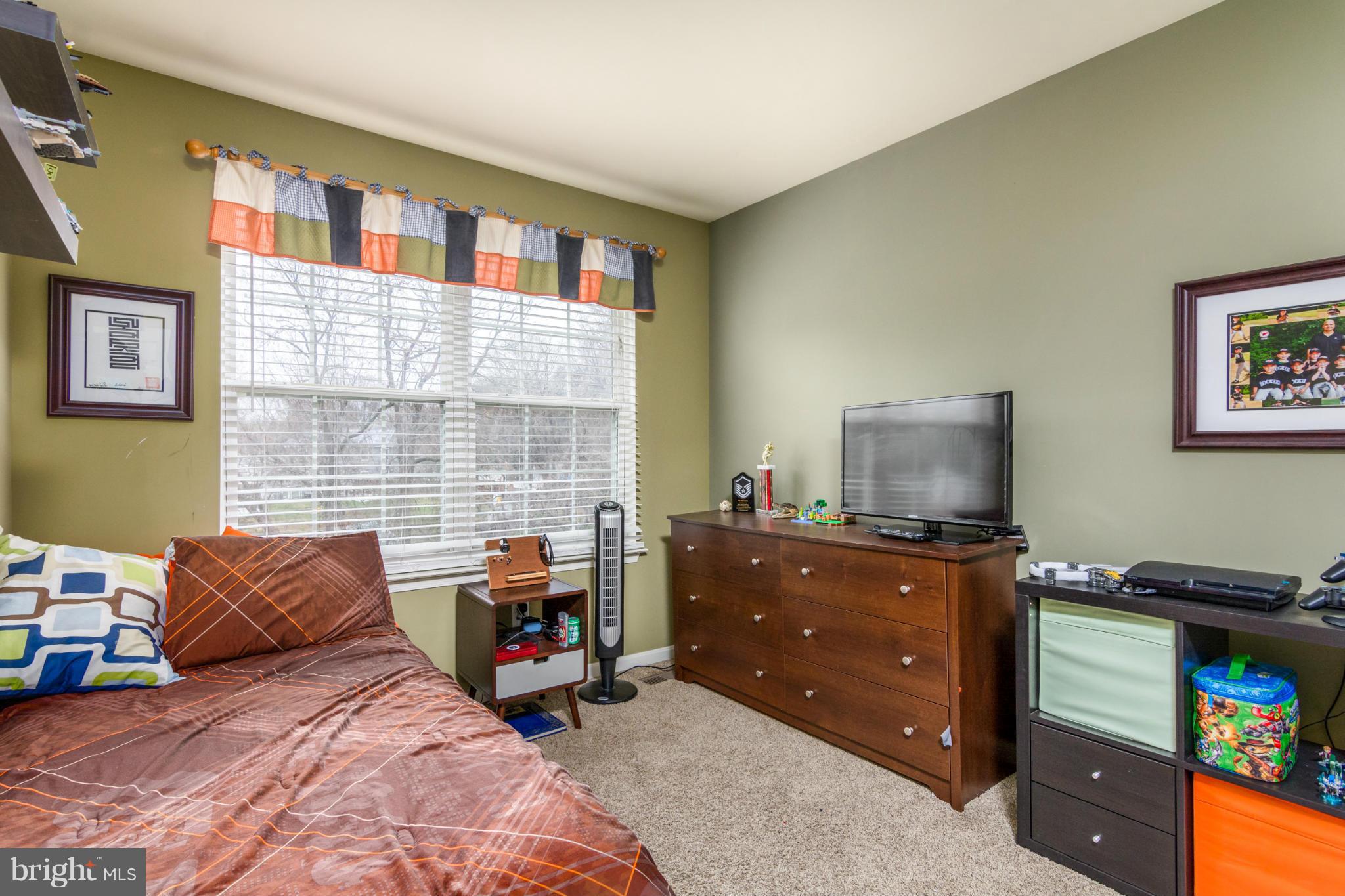 ARUNDEL GARDENS - Residential