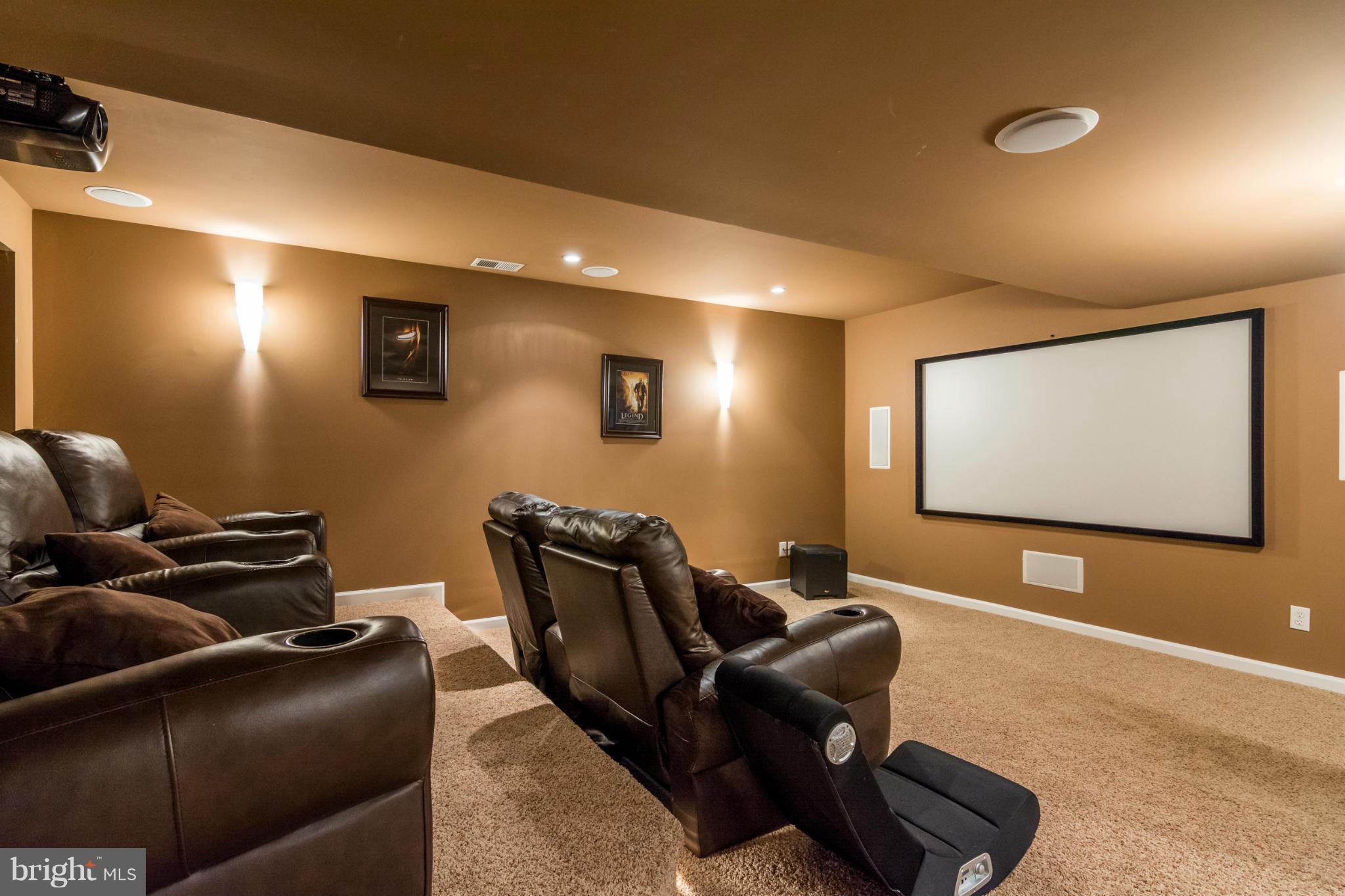 ARUNDEL GARDENS - Residential