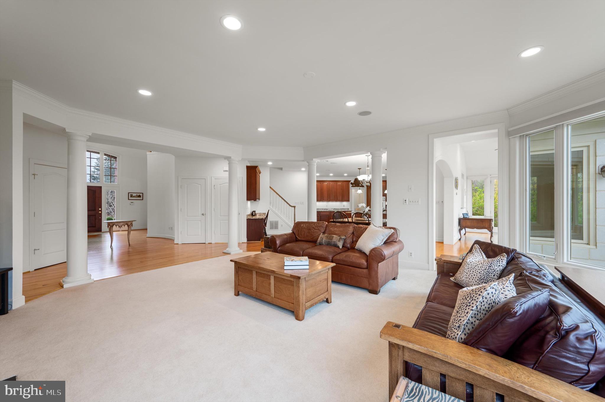 RED CEDAR WEST - Residential