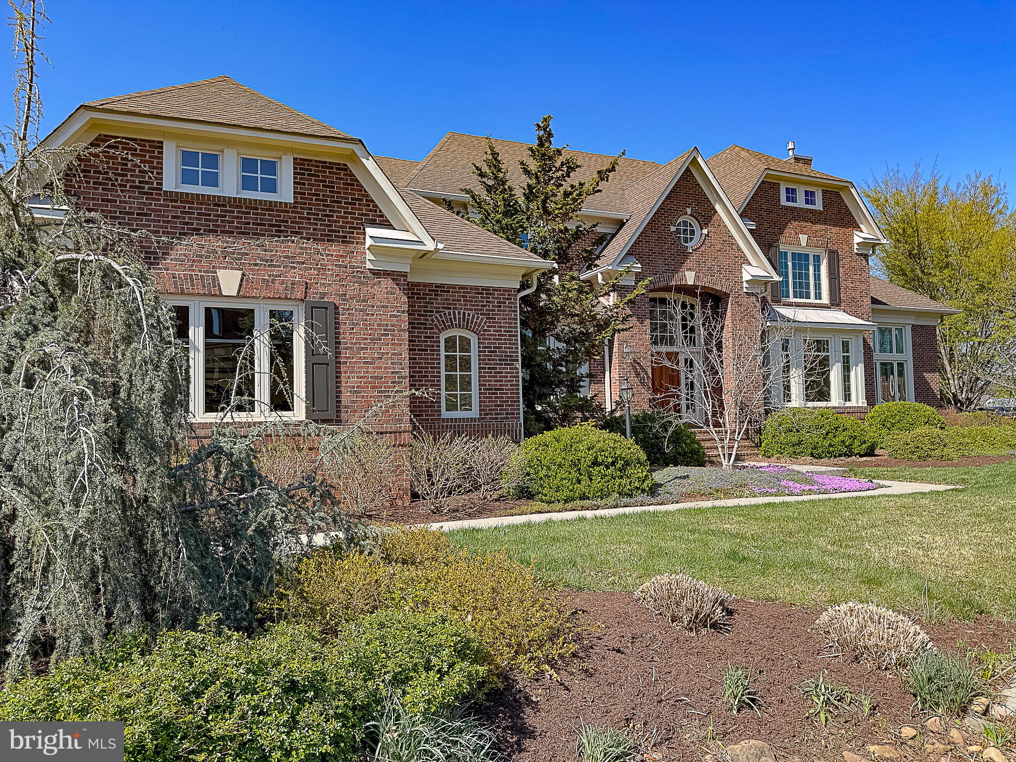 RED CEDAR WEST - Residential