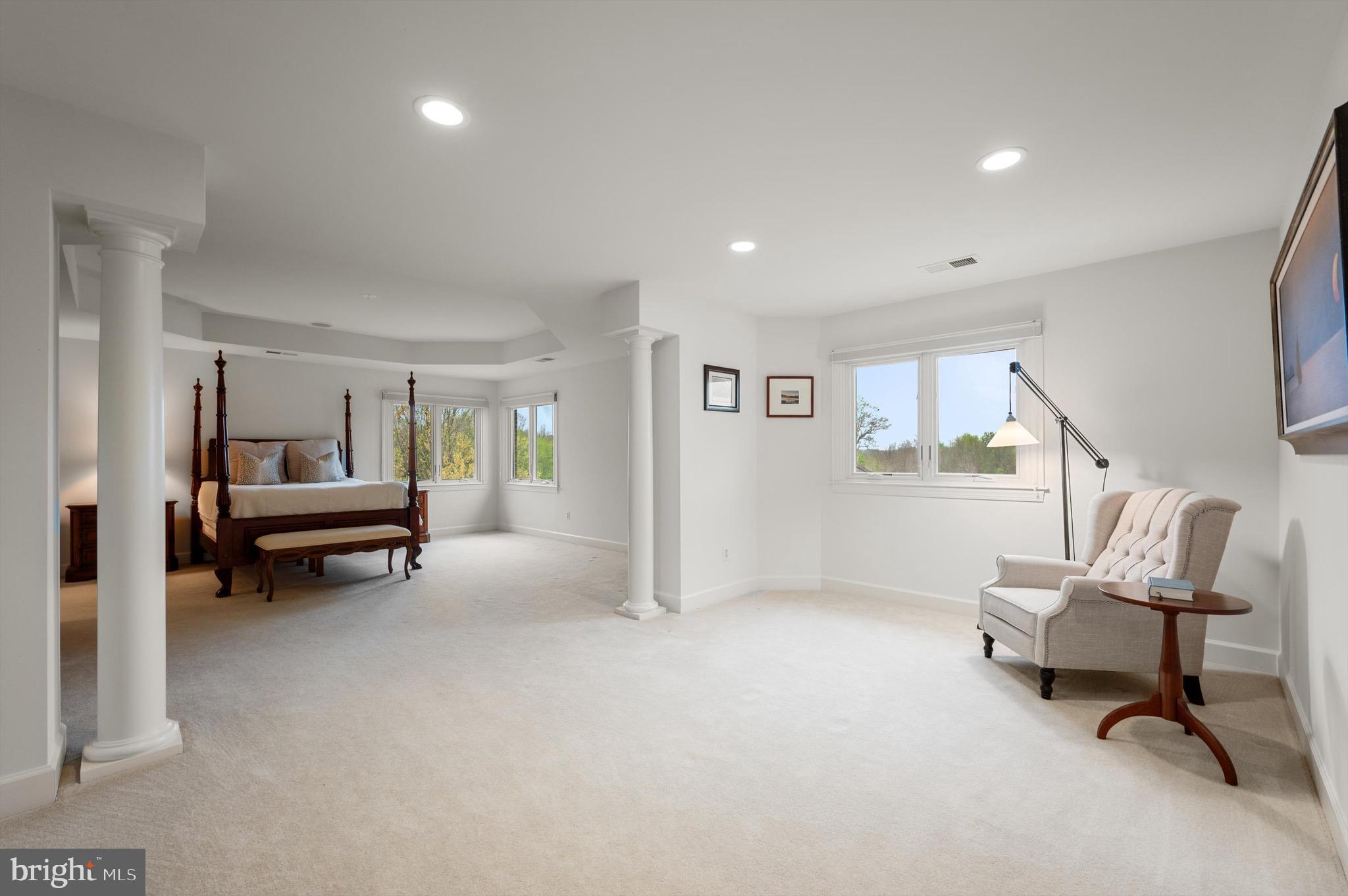 RED CEDAR WEST - Residential