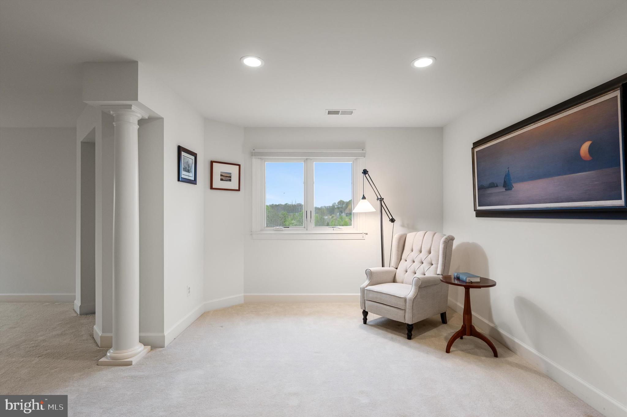 RED CEDAR WEST - Residential