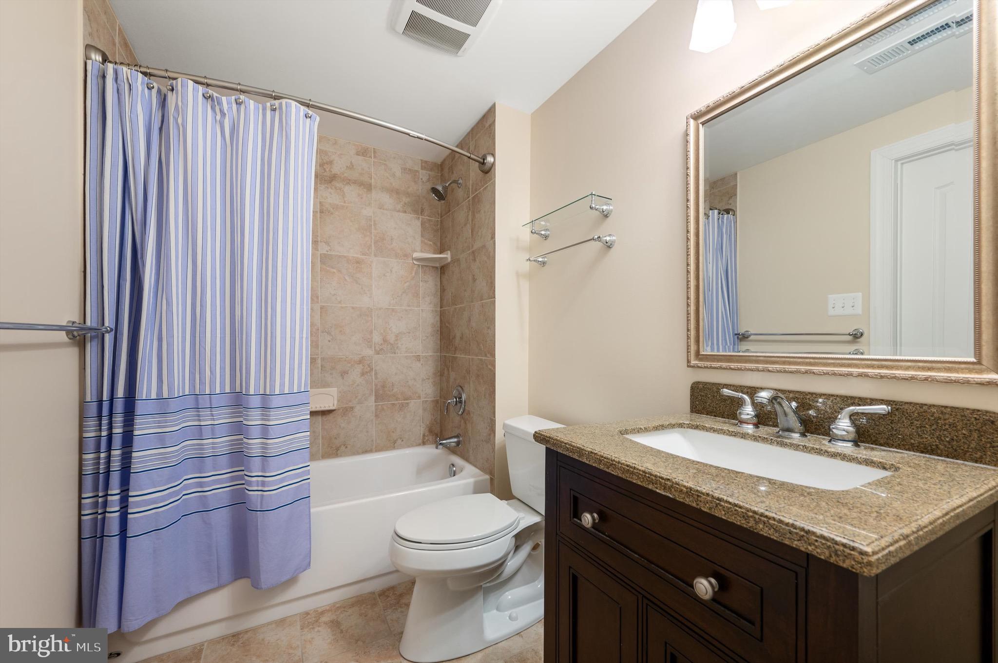 RED CEDAR WEST - Residential