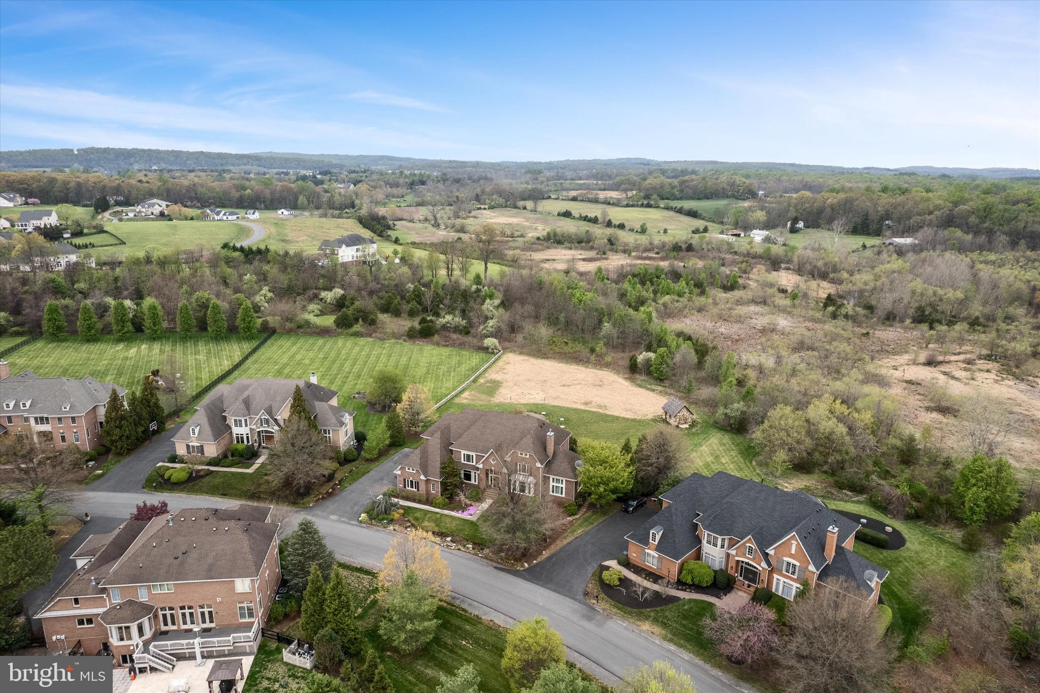 RED CEDAR WEST - Residential