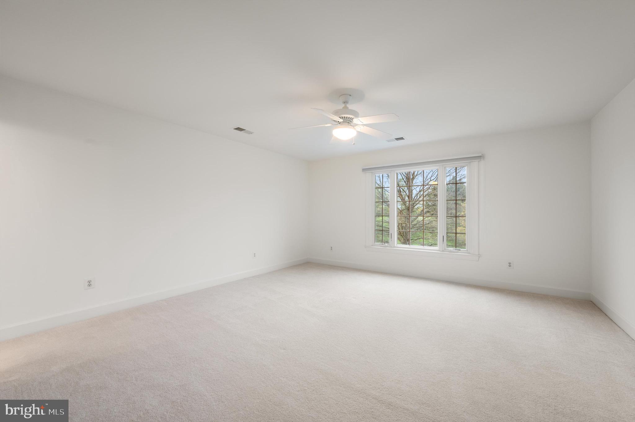 RED CEDAR WEST - Residential