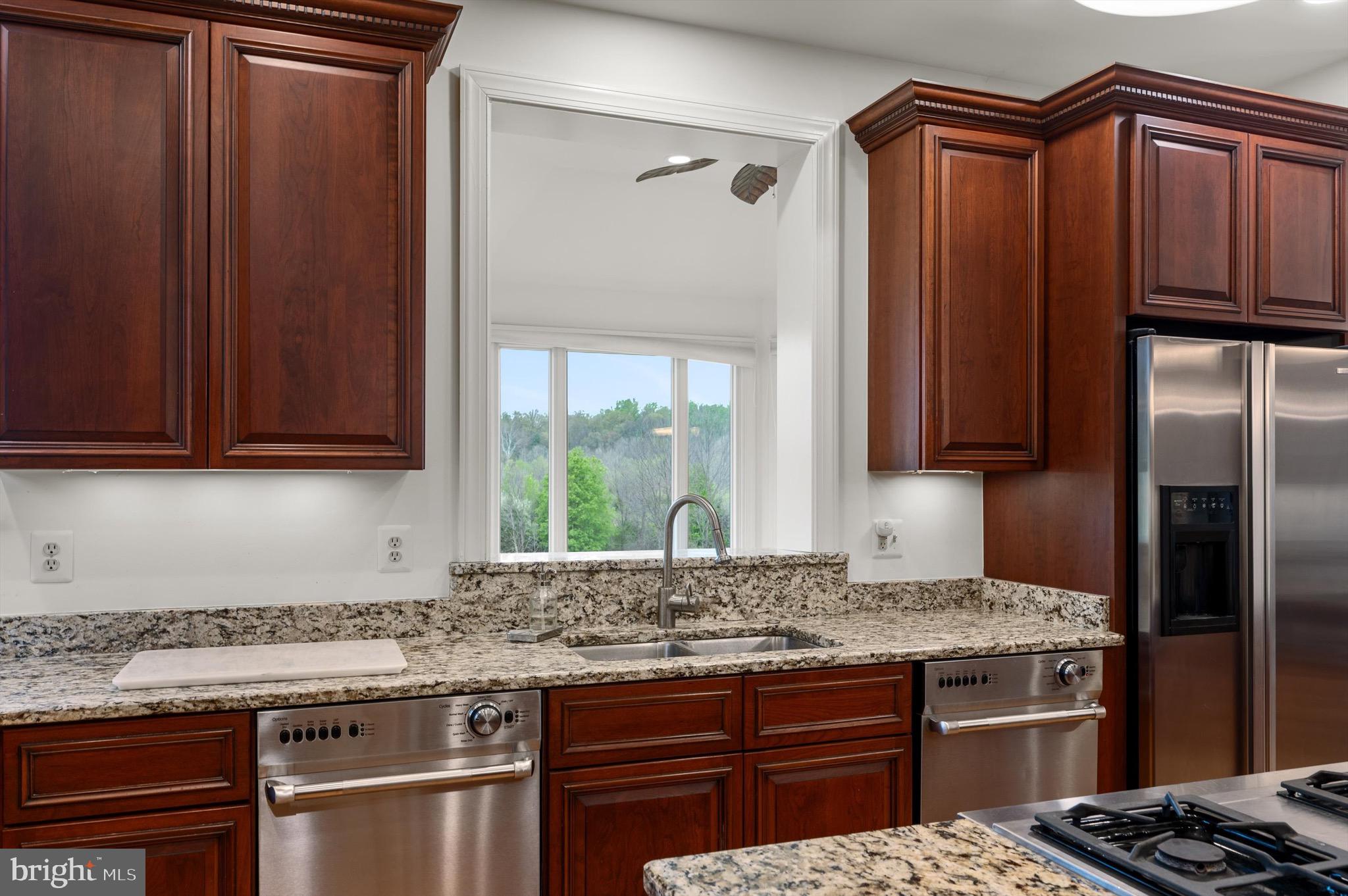 RED CEDAR WEST - Residential