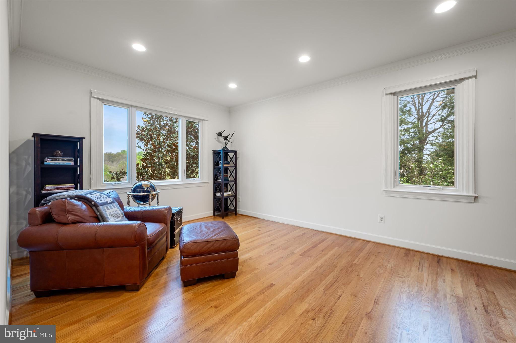 RED CEDAR WEST - Residential