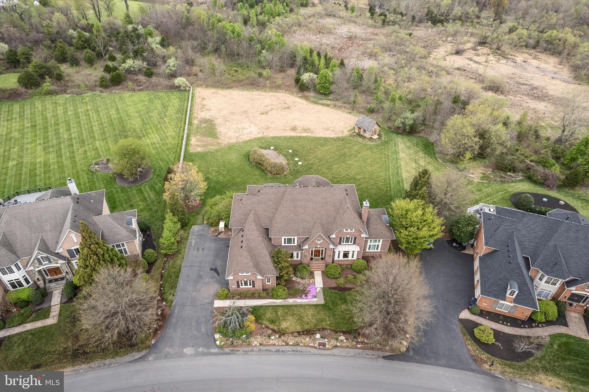 RED CEDAR WEST - Residential