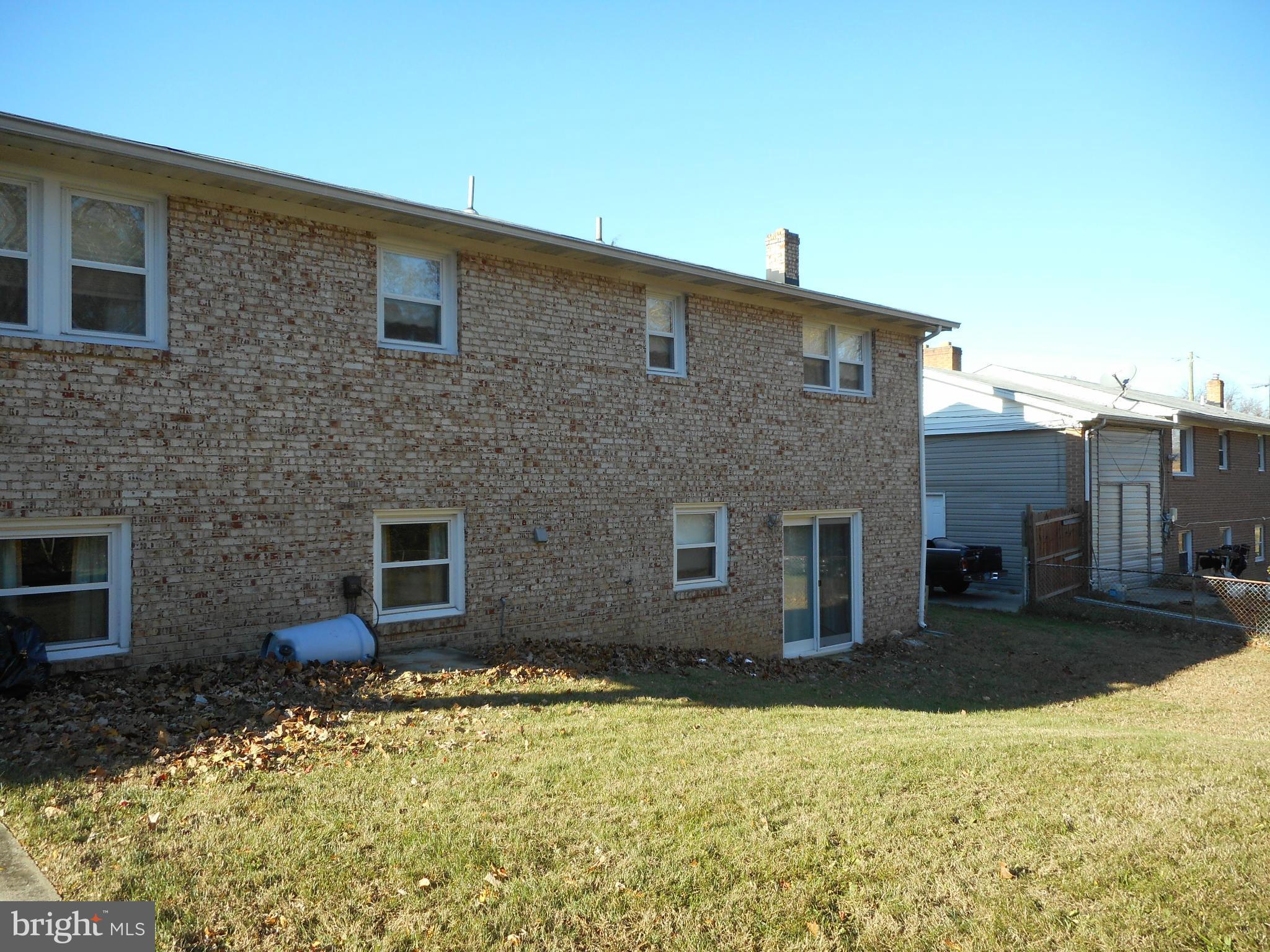 SURRATTS GARDENS - Residential