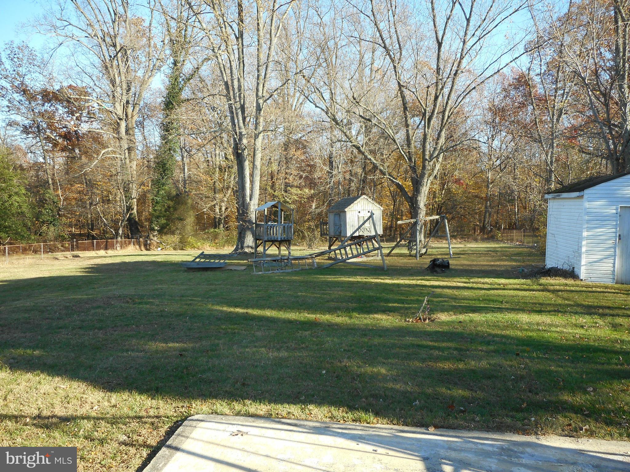 SURRATTS GARDENS - Residential