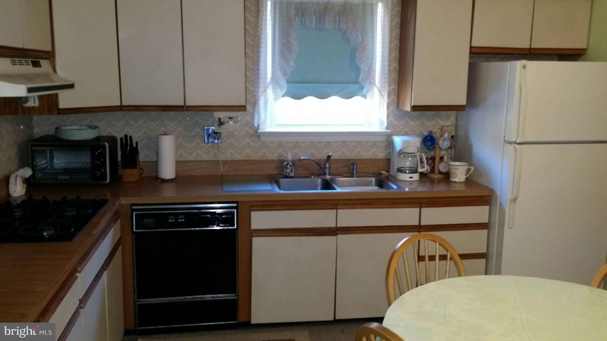 SURRATTS GARDENS - Residential