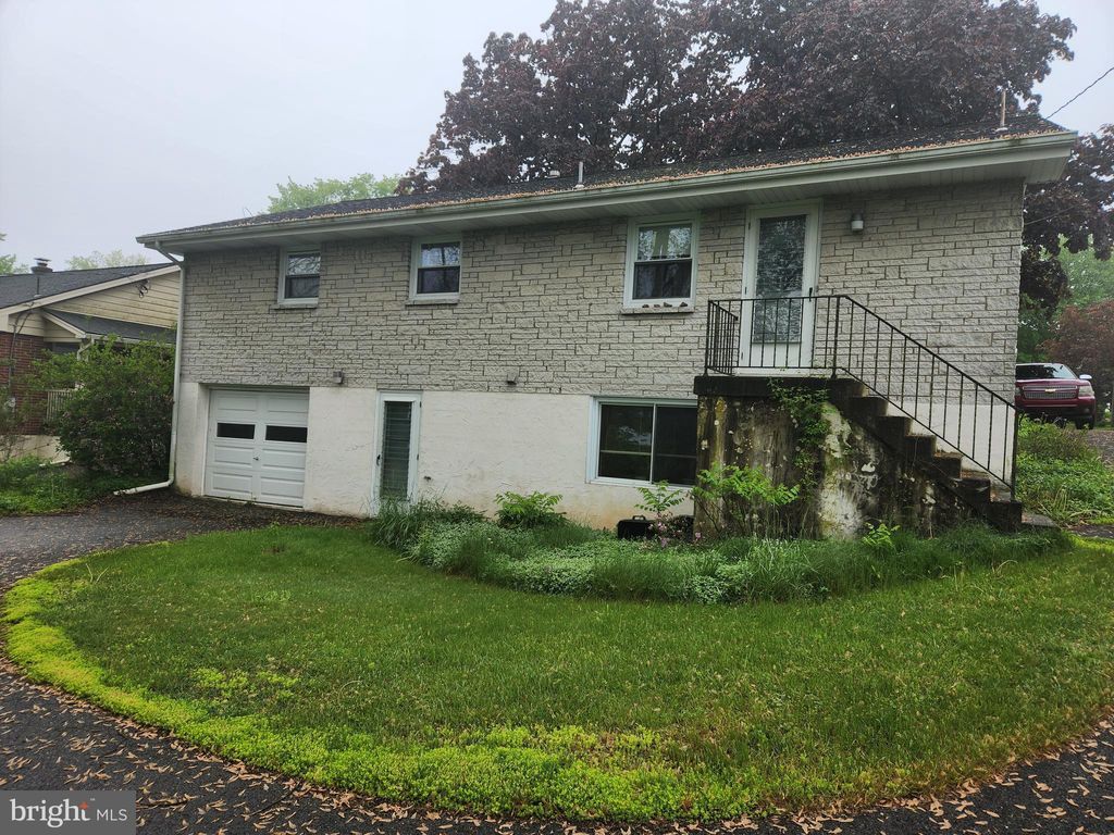 Photo of 225 N Mount Joy Street, Elizabethtown, PA 17022 (MLS # PALA2051260)