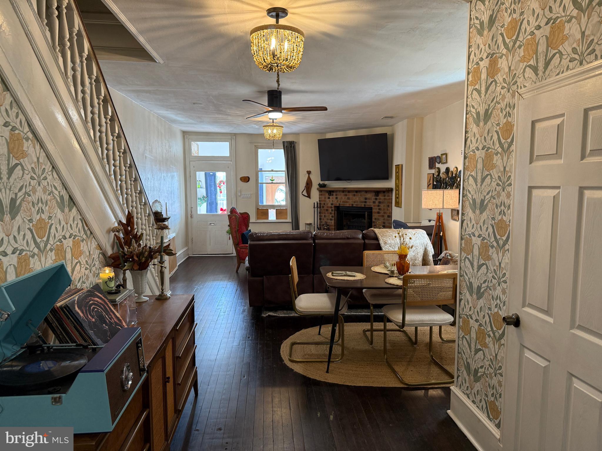 BRIDESBURG - Residential