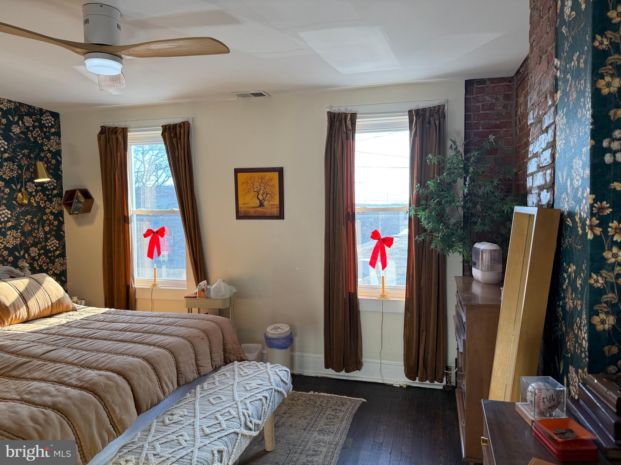 BRIDESBURG - Residential